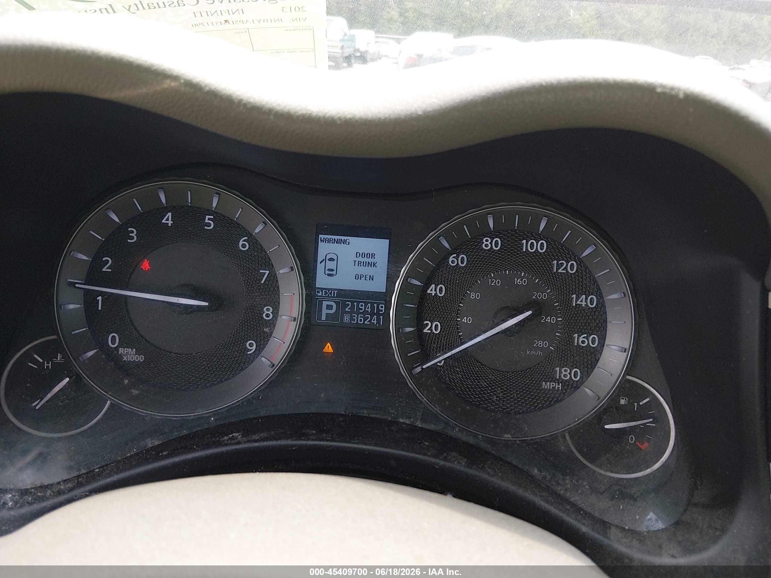 2013 Infiniti M37   Silver vin: JN1BY1AP5DM511790