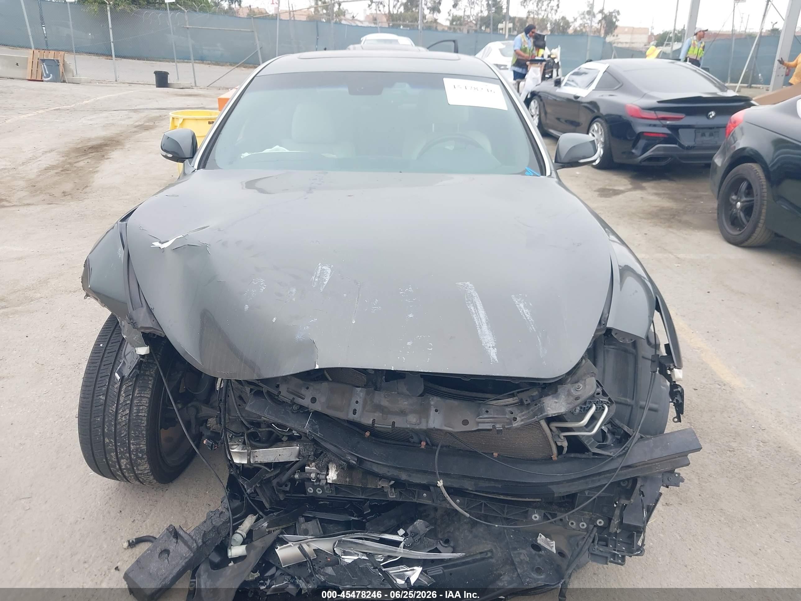 2015 Infiniti Q70 3.7 Gray vin: JN1BY1AP5FM540502