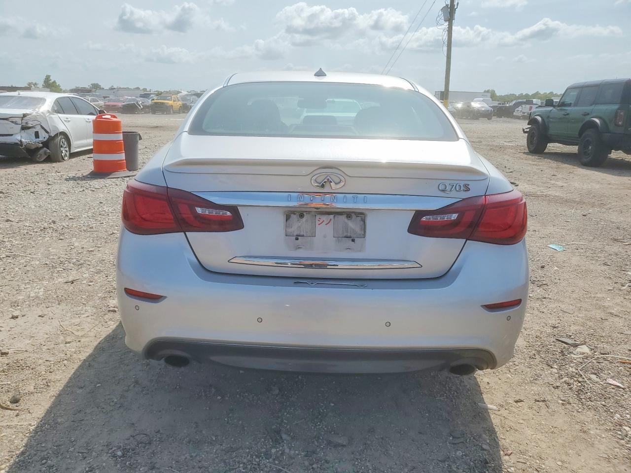 2015 Infiniti Q70 Silver vin: JN1BY1AP5FM541990