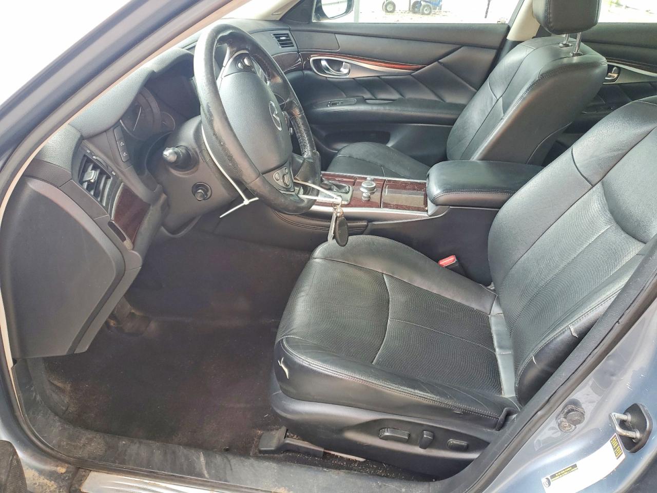 2017 Infiniti Q70 3.7 Gray vin: JN1BY1AP5HM741058