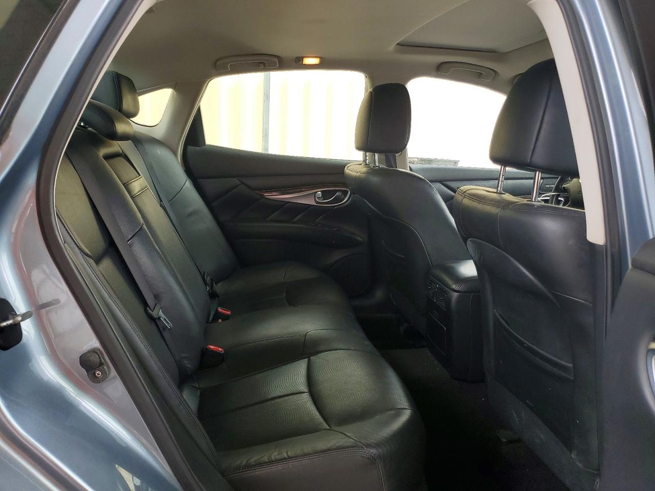 2017 Infiniti Q70 3.7 Gray vin: JN1BY1AP5HM741058