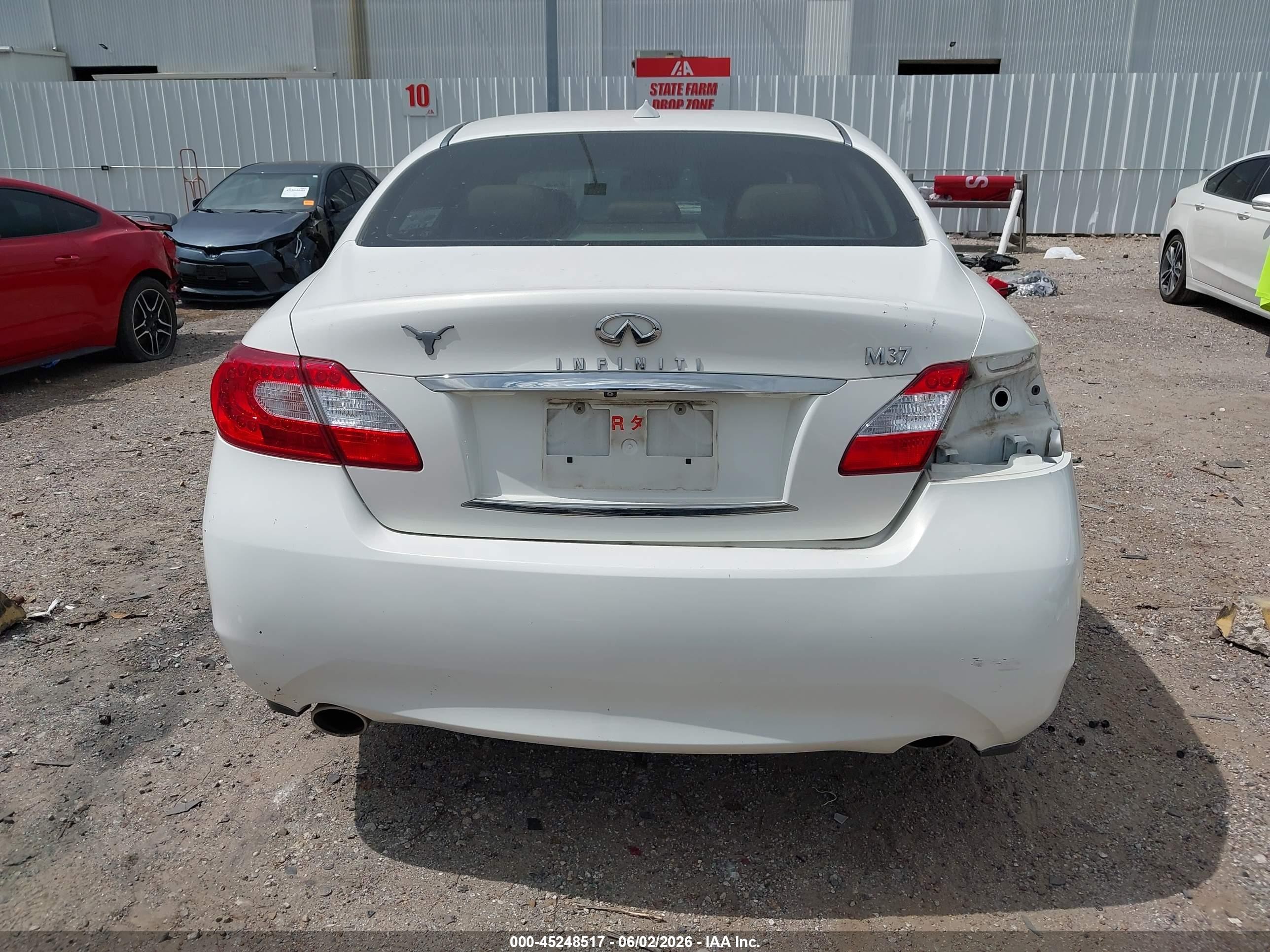 2011 Infiniti M37   White vin: JN1BY1AP6BM322286