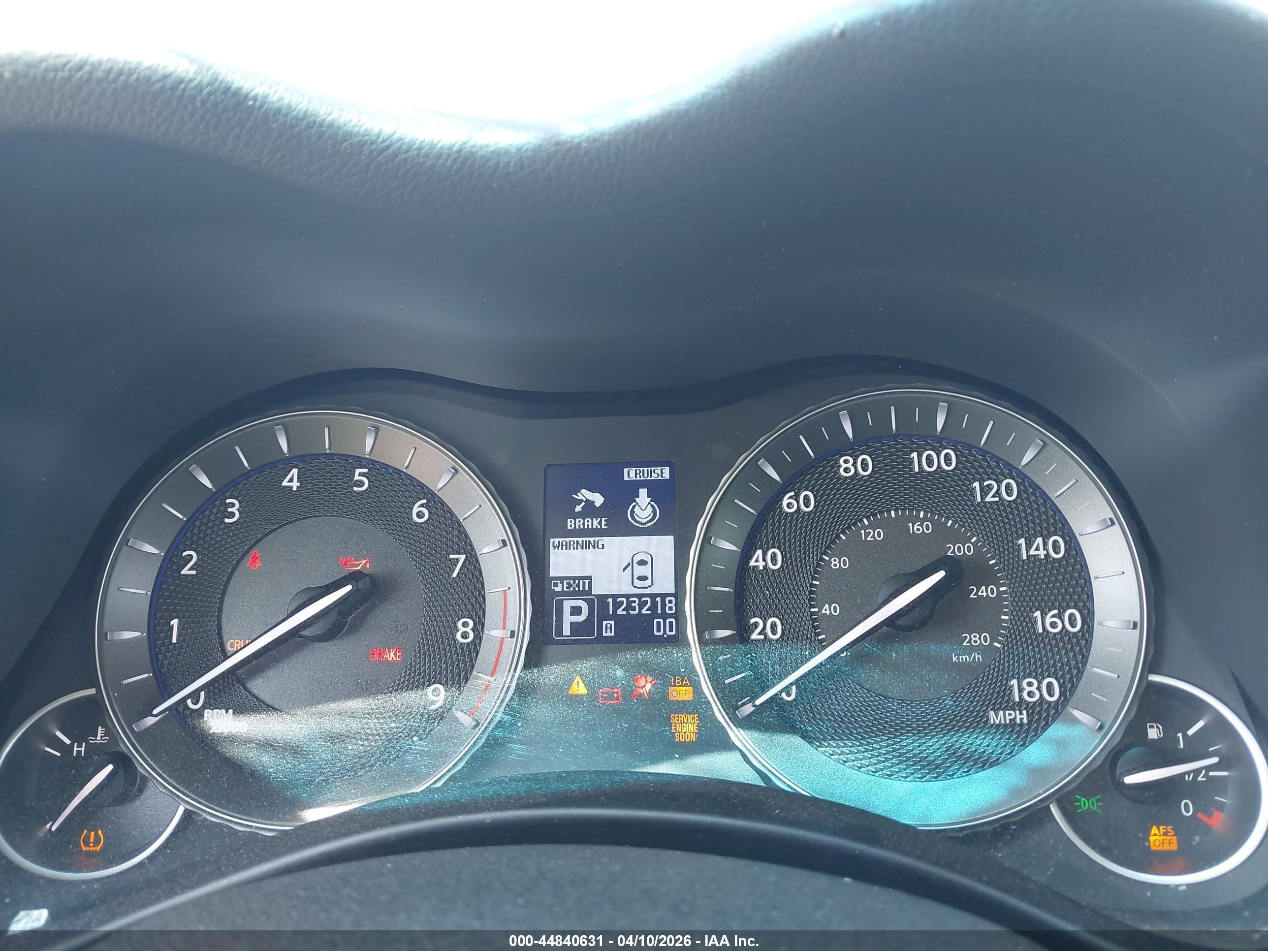 2011 Infiniti M37   Silver vin: JN1BY1AP6BM322949
