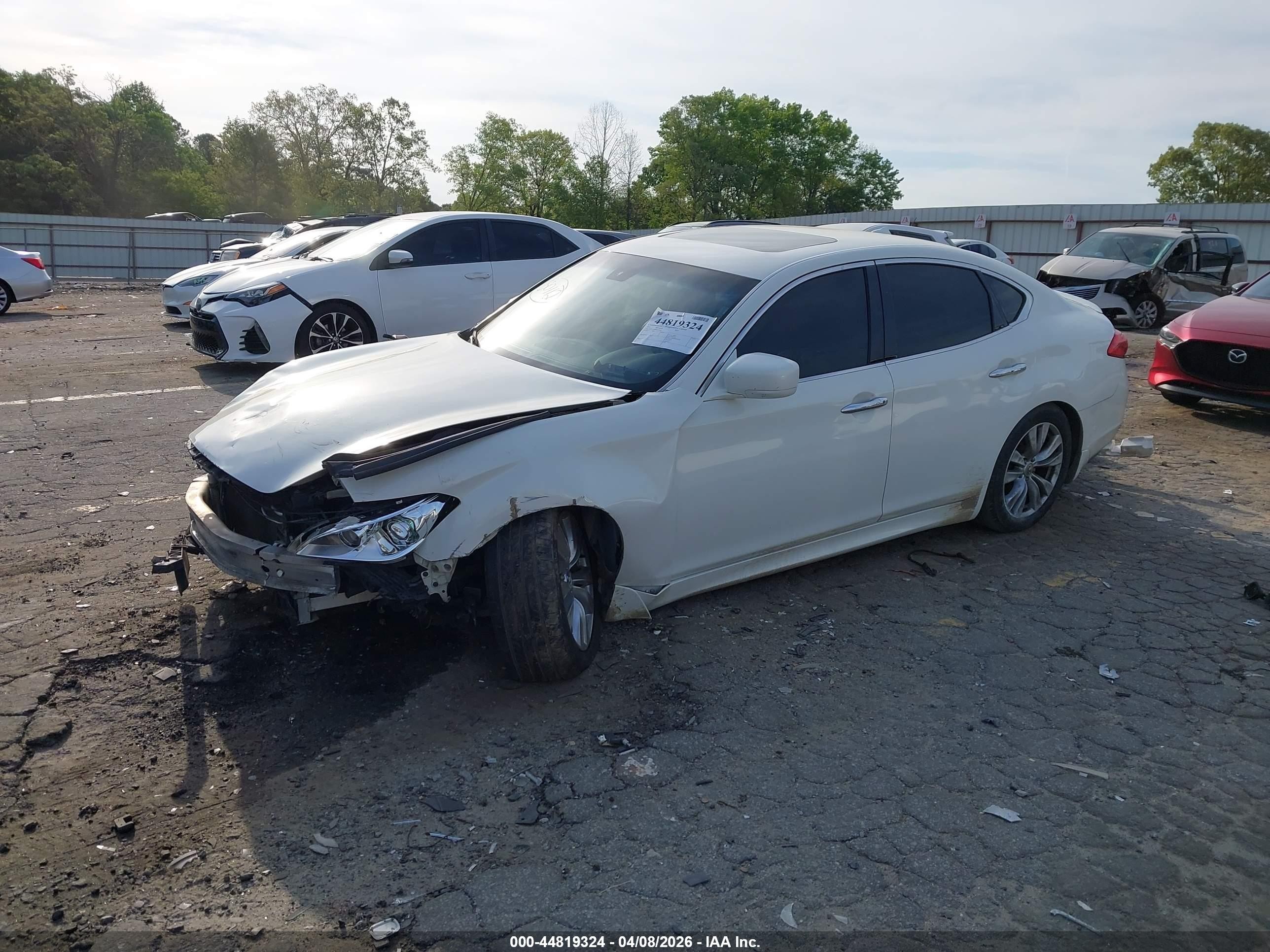2011 Infiniti M37   White vin: JN1BY1AP6BM325043