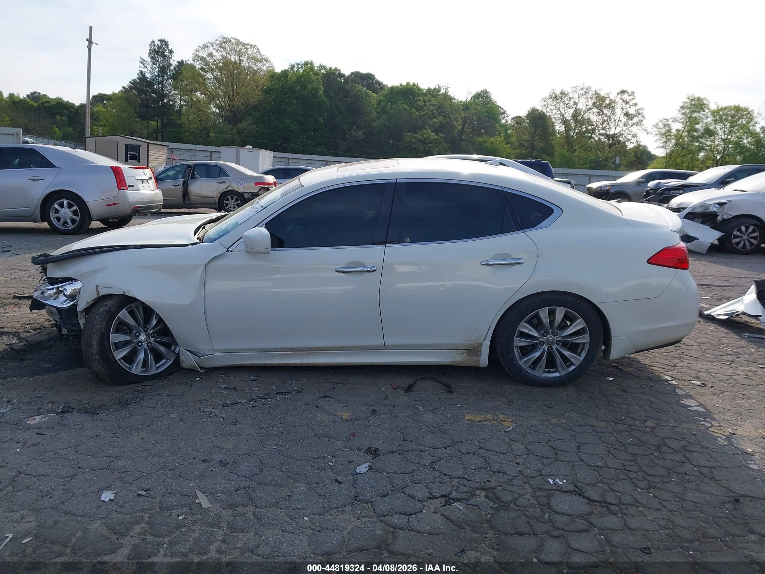 2011 Infiniti M37   White vin: JN1BY1AP6BM325043