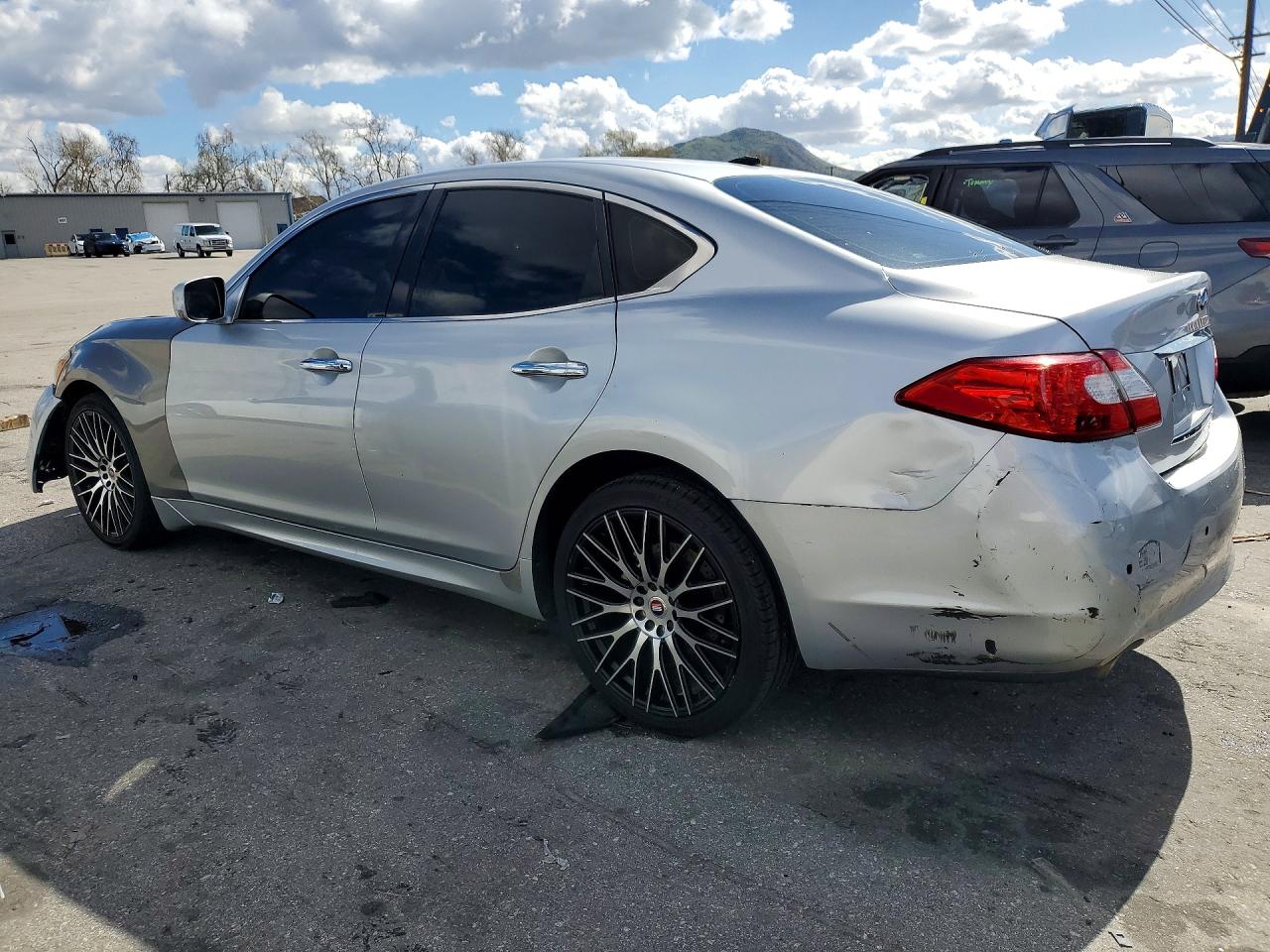 2012 Infiniti M37 Silver vin: JN1BY1AP6CM332320