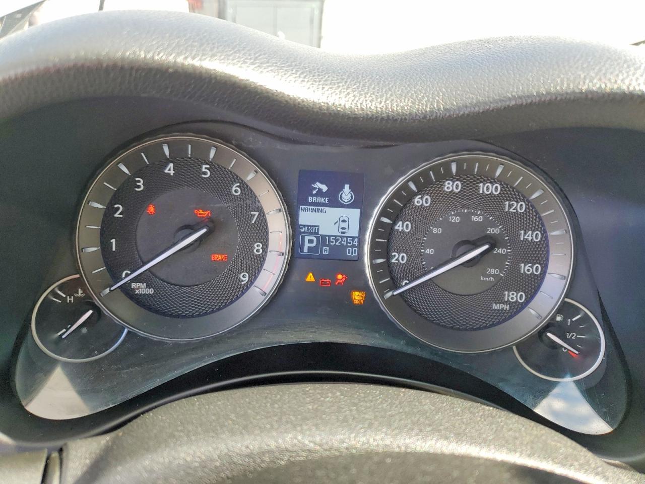 2012 Infiniti M37 Silver vin: JN1BY1AP6CM332320