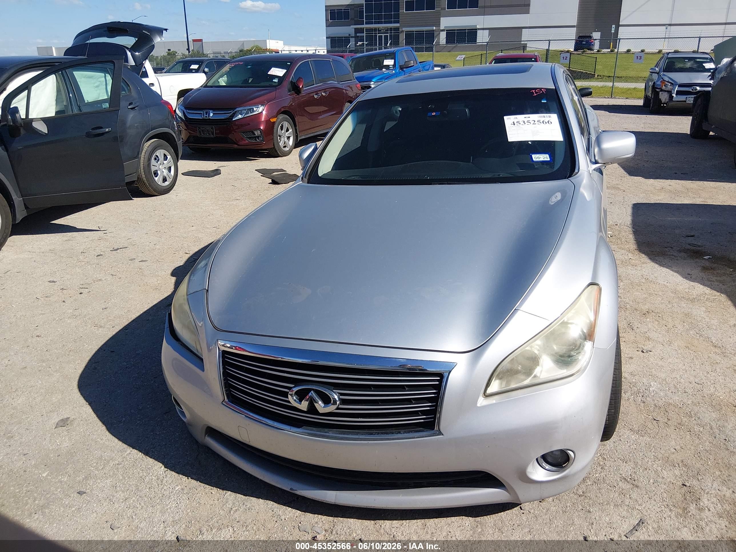 2013 Infiniti M37   Silver vin: JN1BY1AP6DM511295