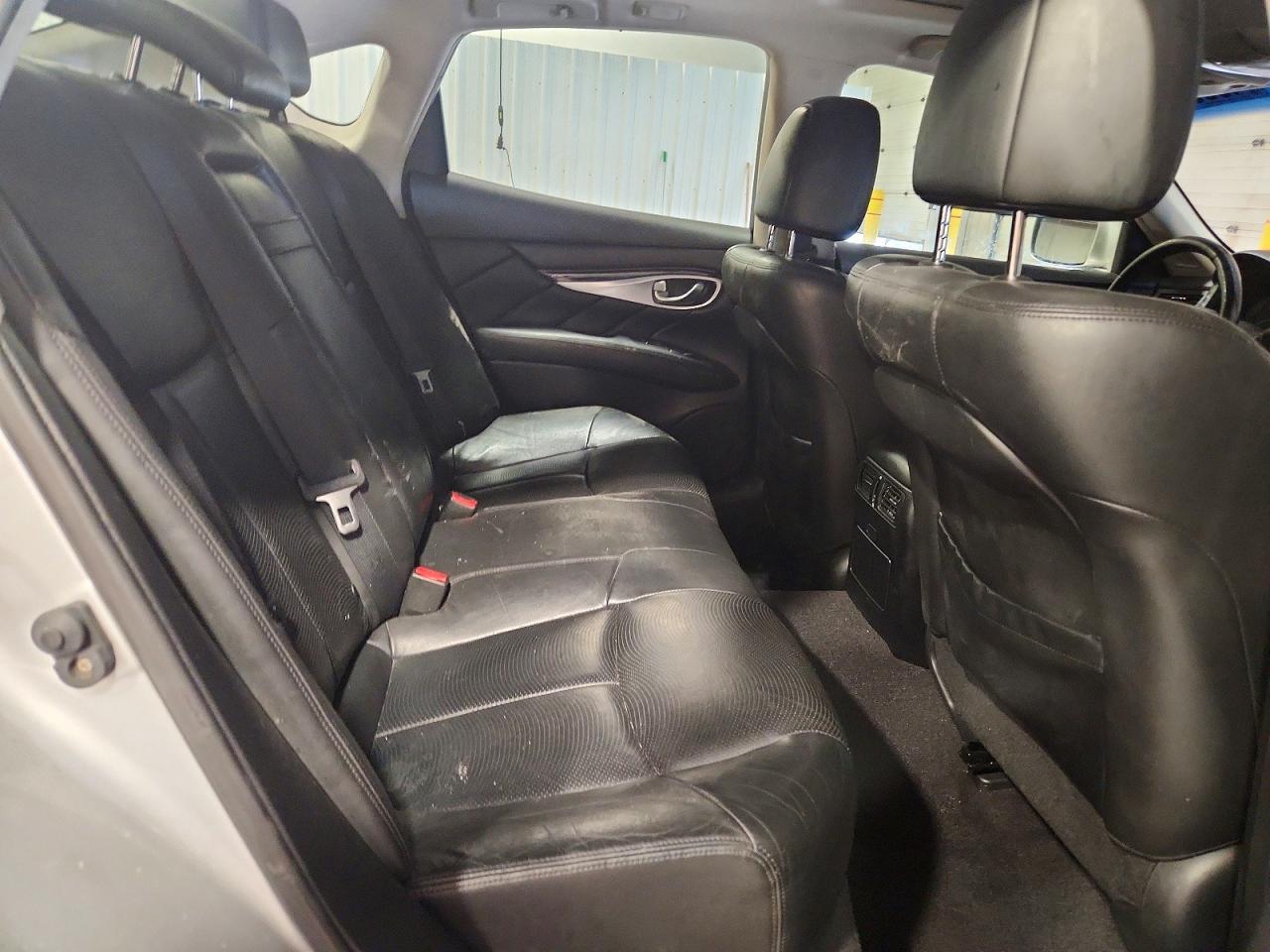 2013 Infiniti M37 Base Silver vin: JN1BY1AP6DM512169