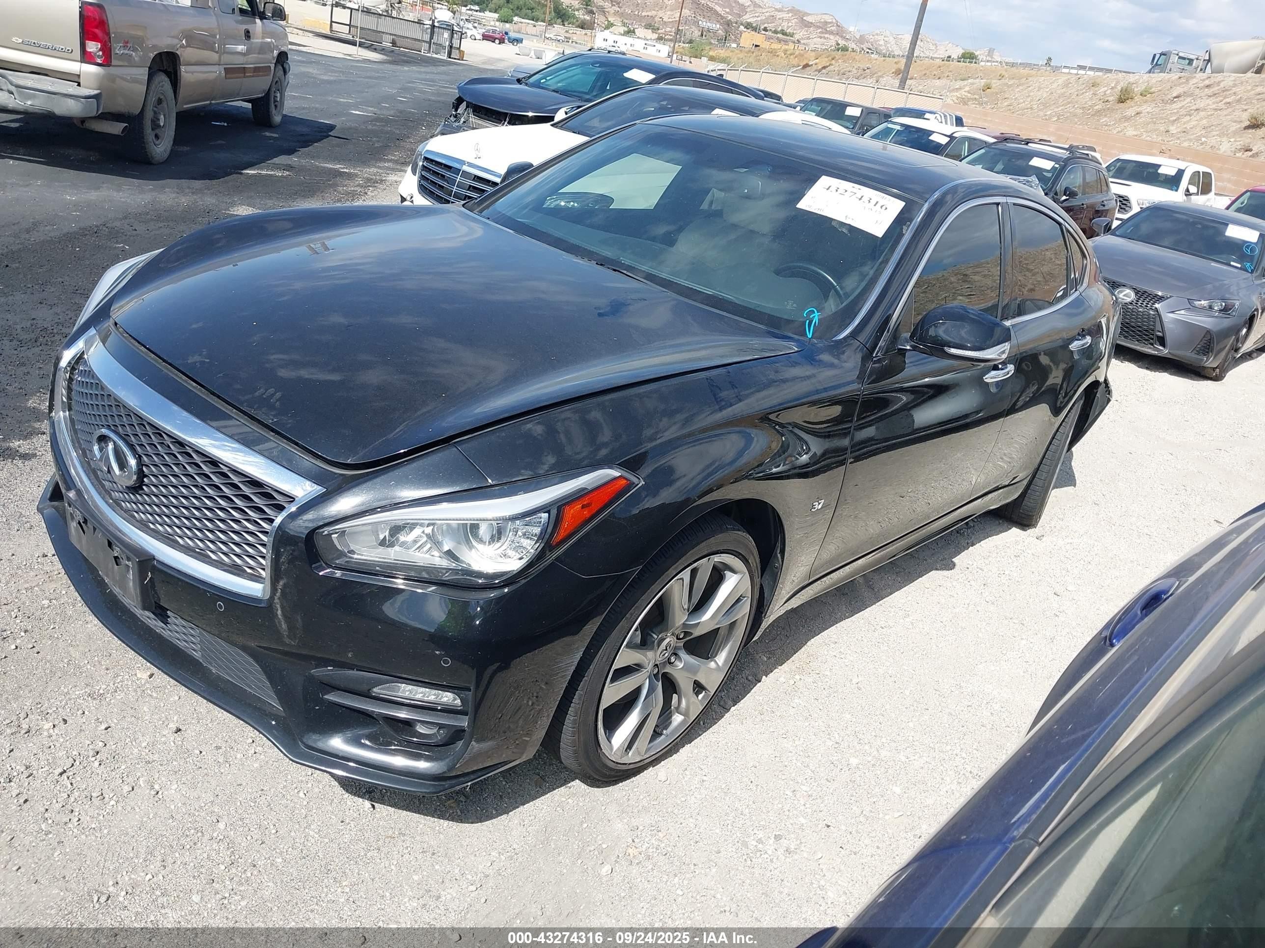 2015 Infiniti Q70 3.7 Черный vin: JN1BY1AP6FM541450