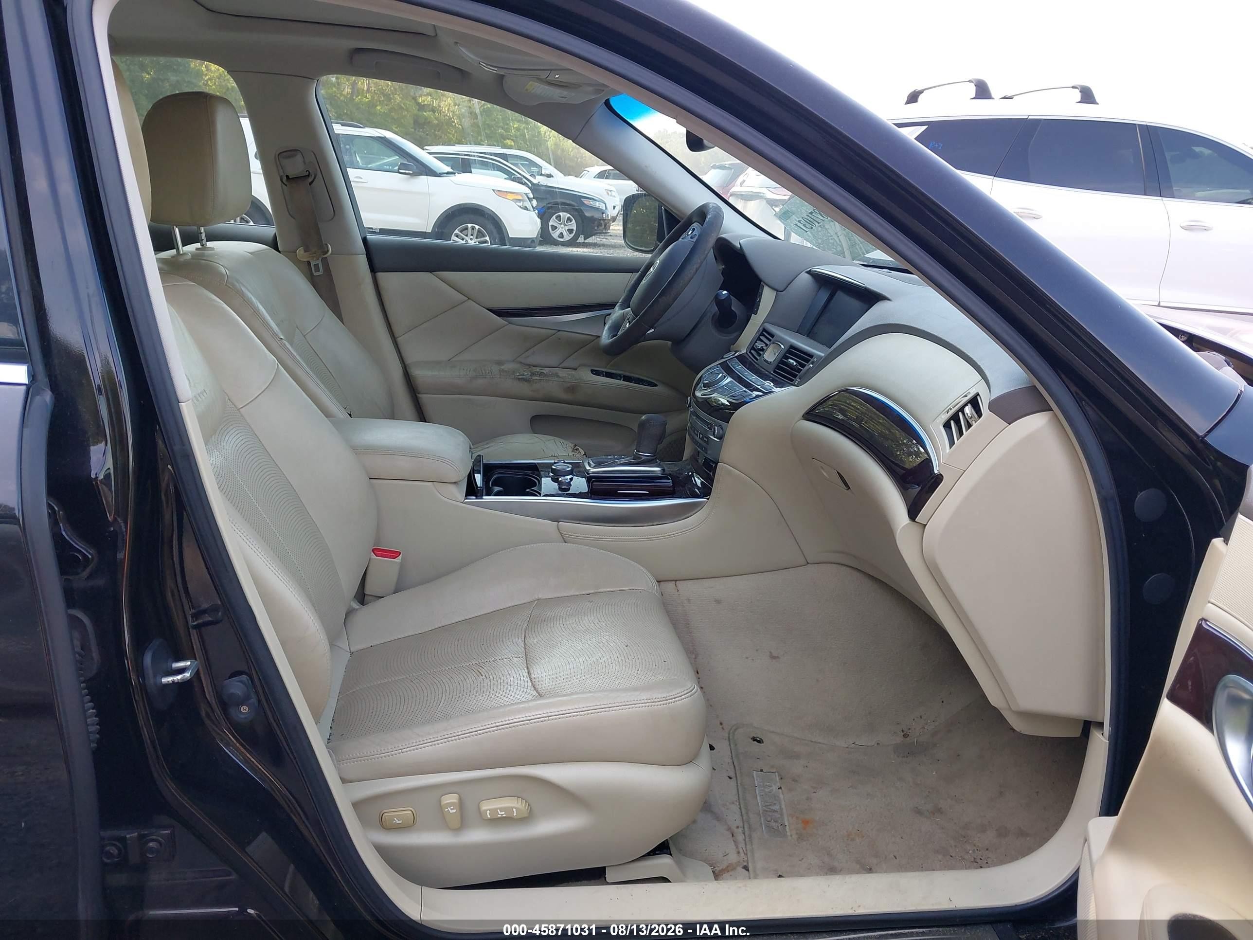 2011 Infiniti M37   Black vin: JN1BY1AP7BM325441