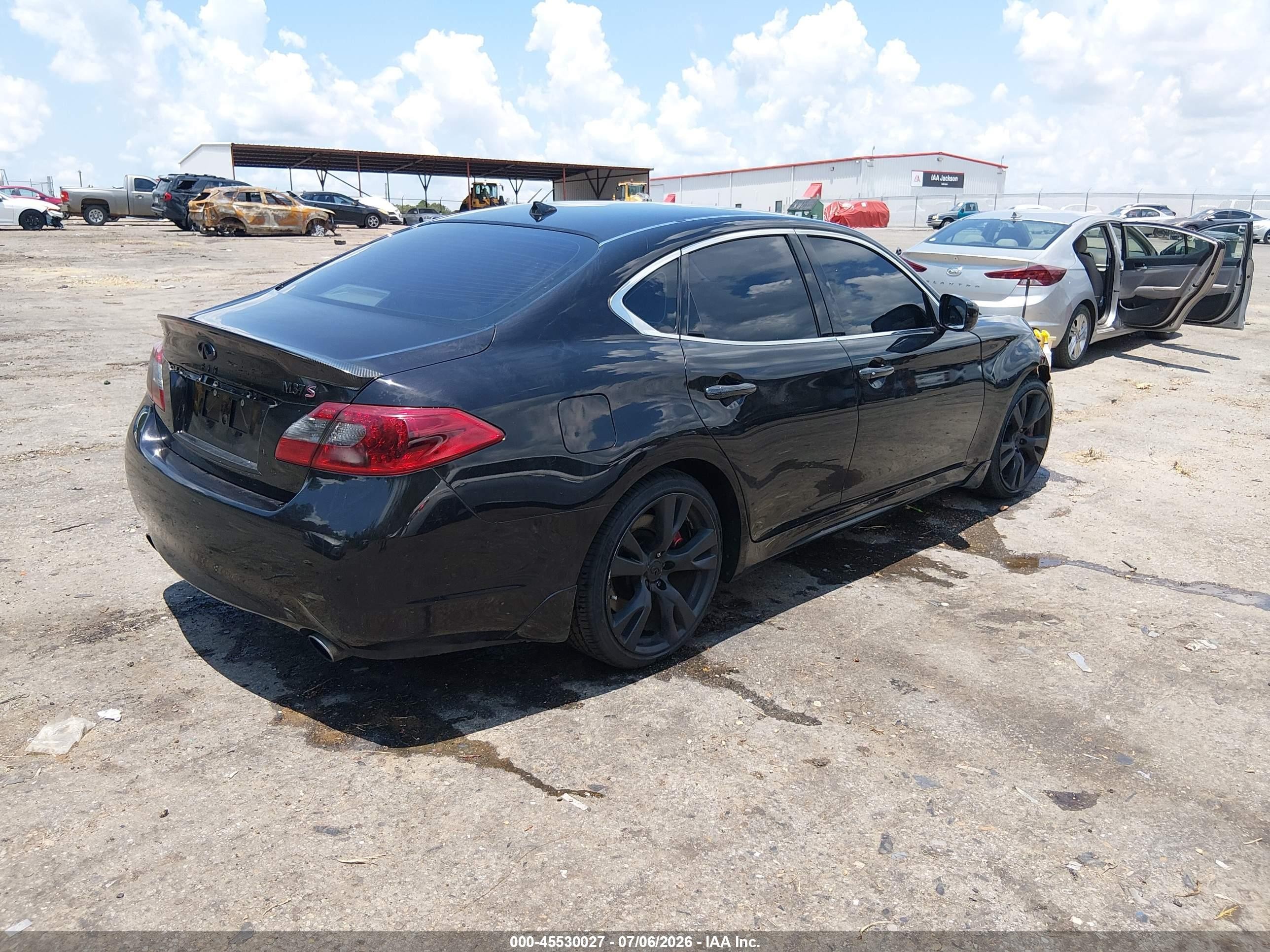 2011 Infiniti M37   Black vin: JN1BY1AP7BM326086