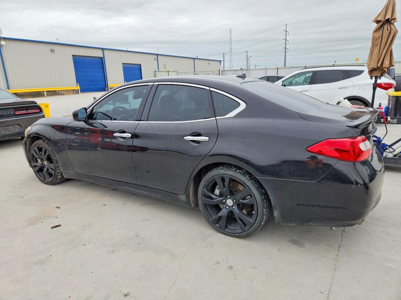 2011 Infiniti M37 Base Black vin: JN1BY1AP7BM326377
