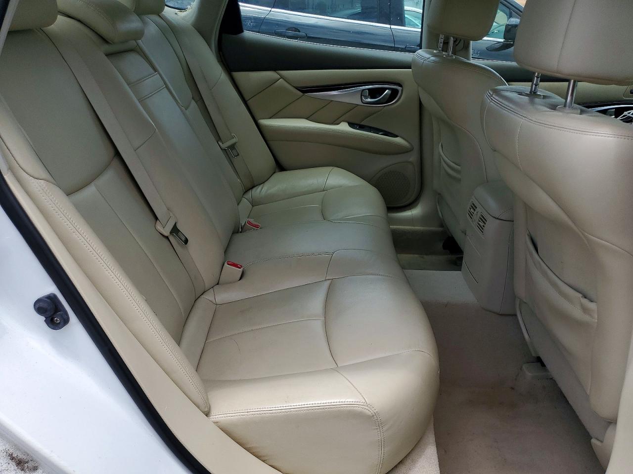 2012 Infiniti M37 Base White vin: JN1BY1AP7CM335730