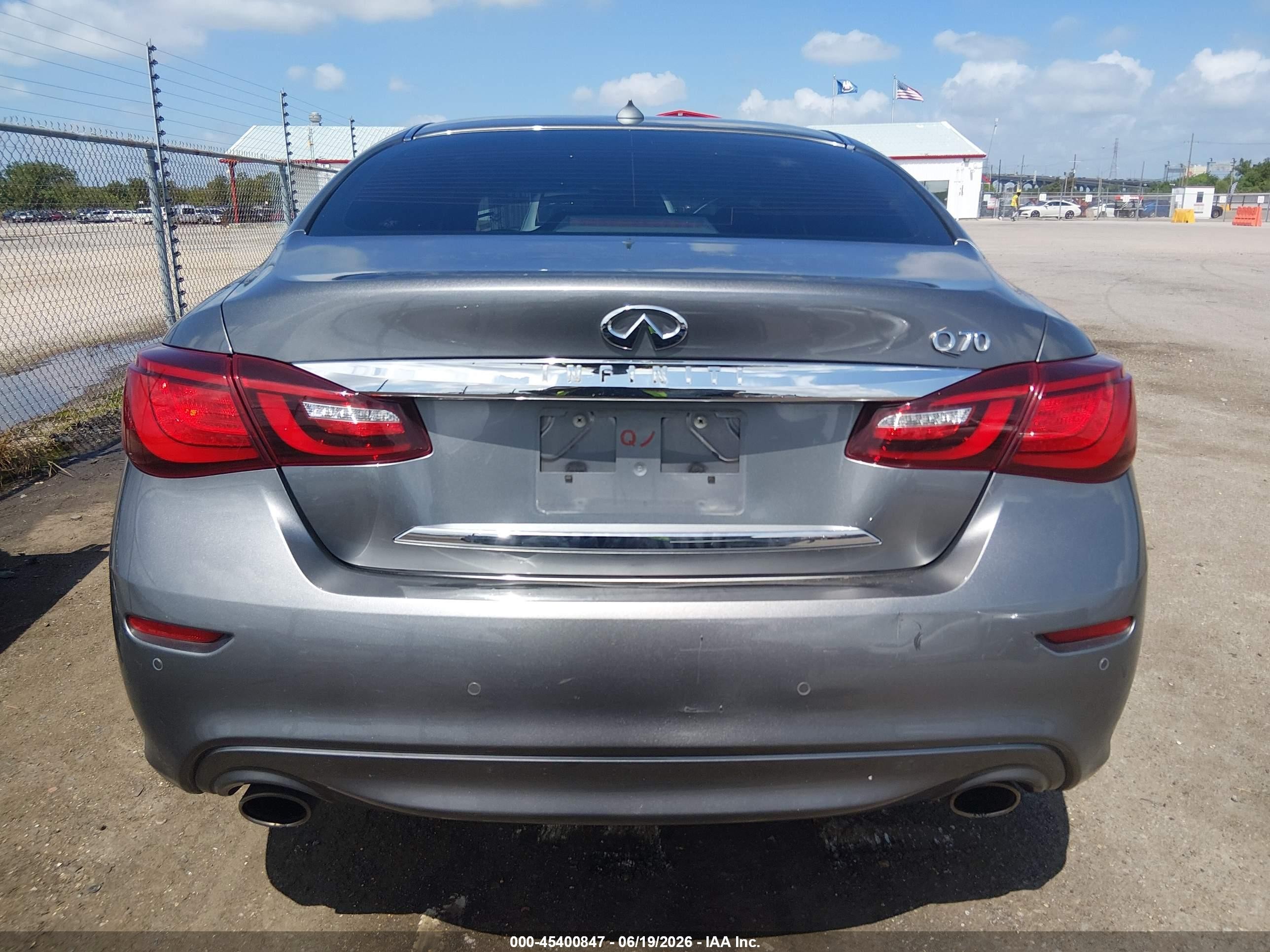2015 Infiniti Q70 3.7 Серый vin: JN1BY1AP7FM541733