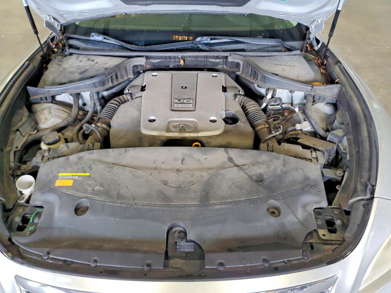 2011 Infiniti M37 Base Silver vin: JN1BY1AP8BM320345