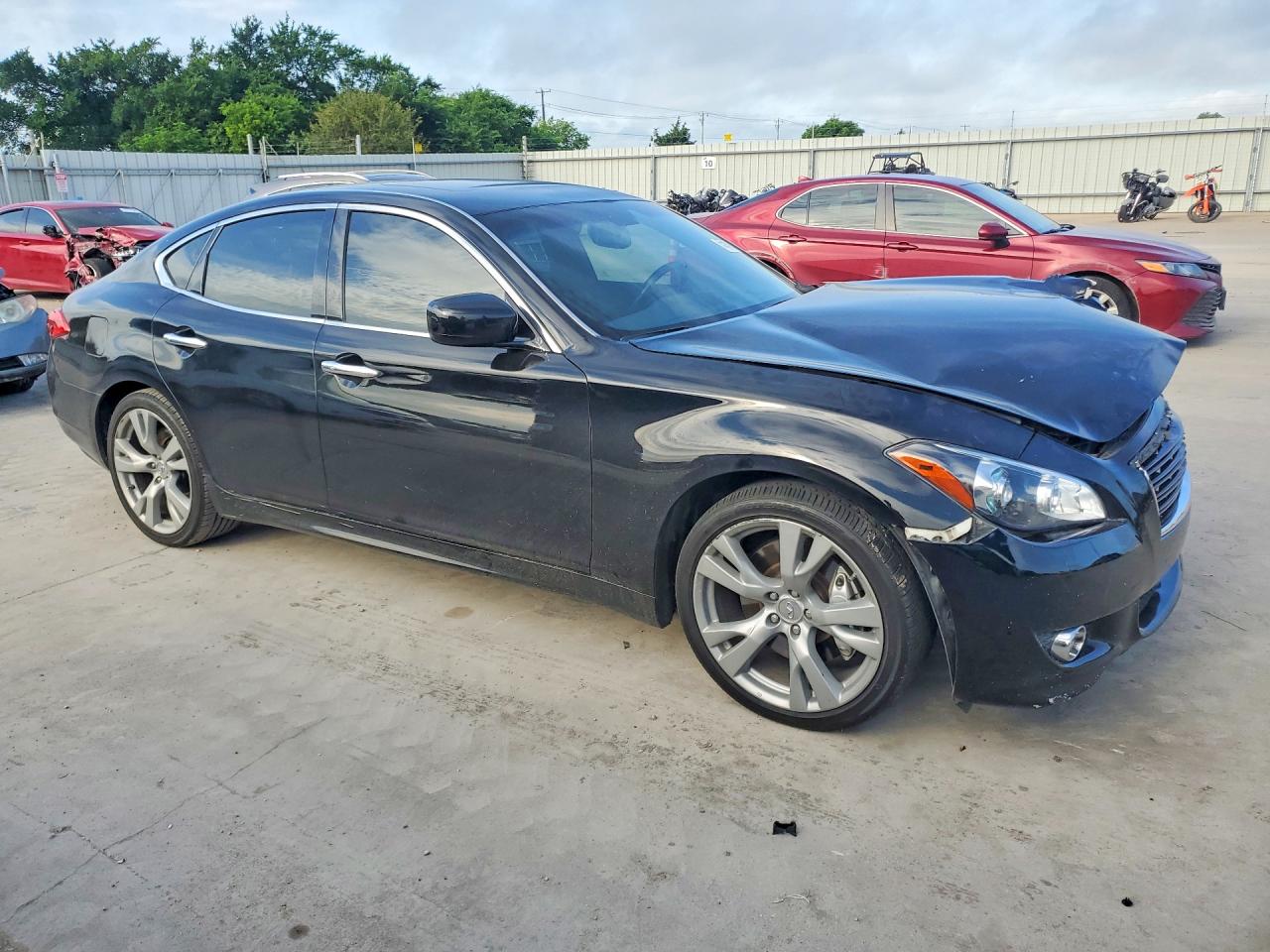 2014 Infiniti Q70 3.7 Black vin: JN1BY1AP8EM260538