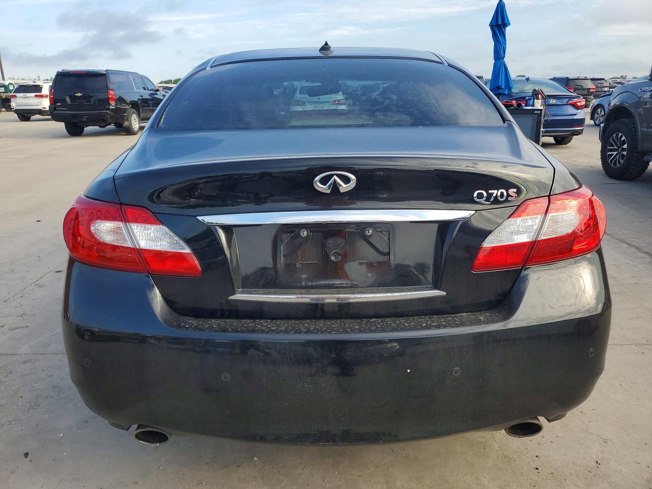 2014 Infiniti Q70 3.7 Black vin: JN1BY1AP8EM260538