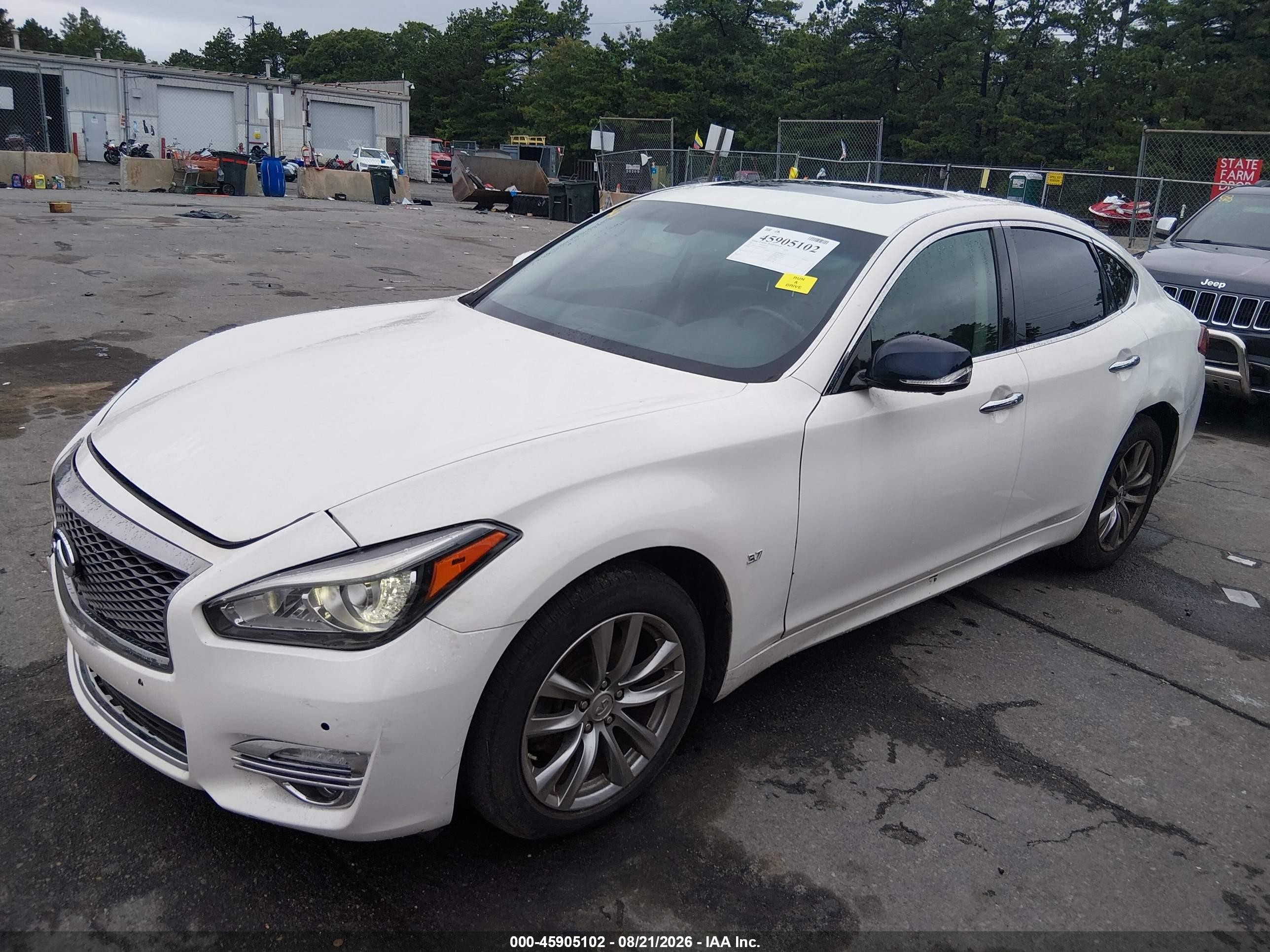 2015 Infiniti Q70 3.7 White vin: JN1BY1AP8FM540316