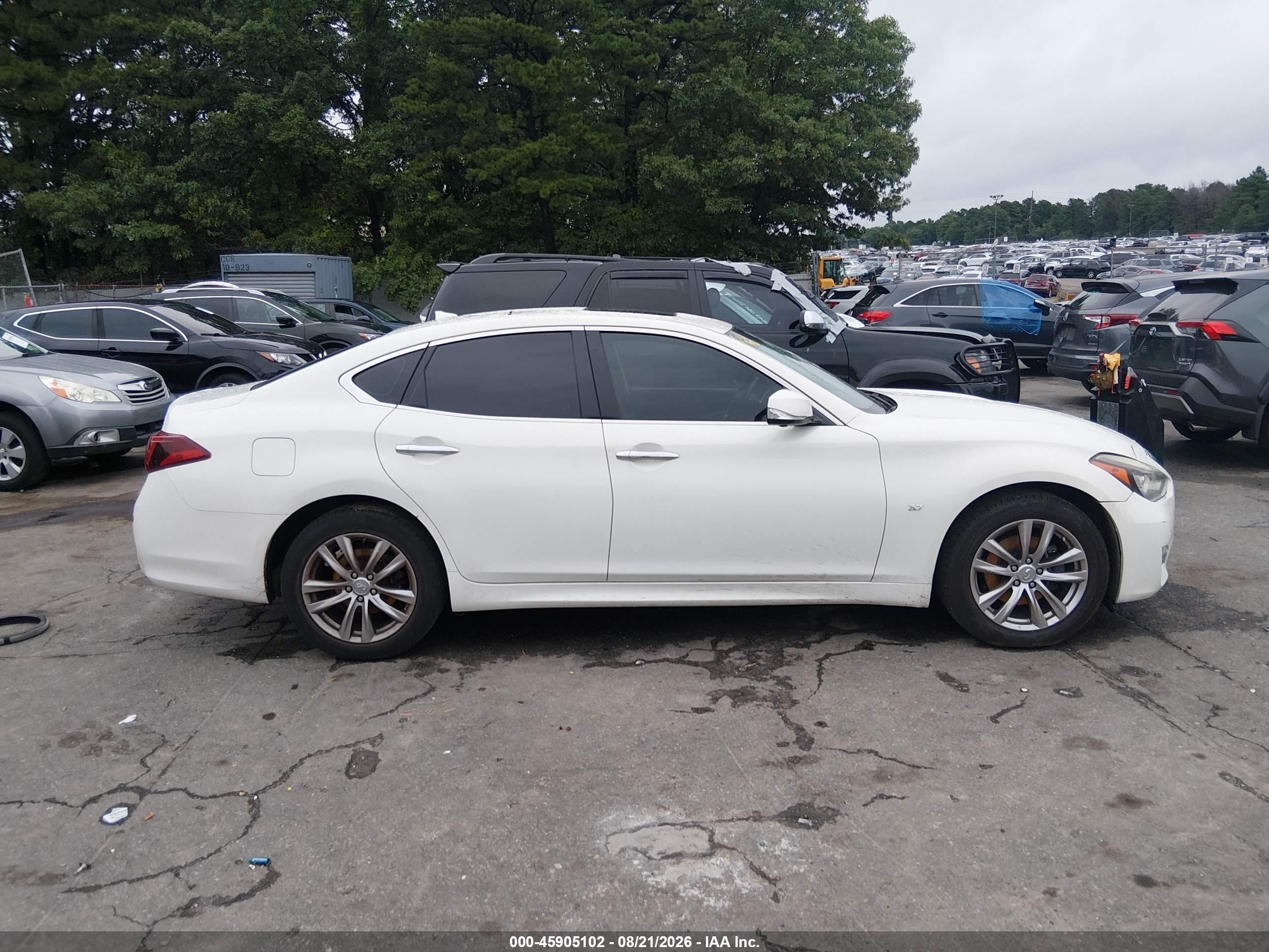 2015 Infiniti Q70 3.7 White vin: JN1BY1AP8FM540316