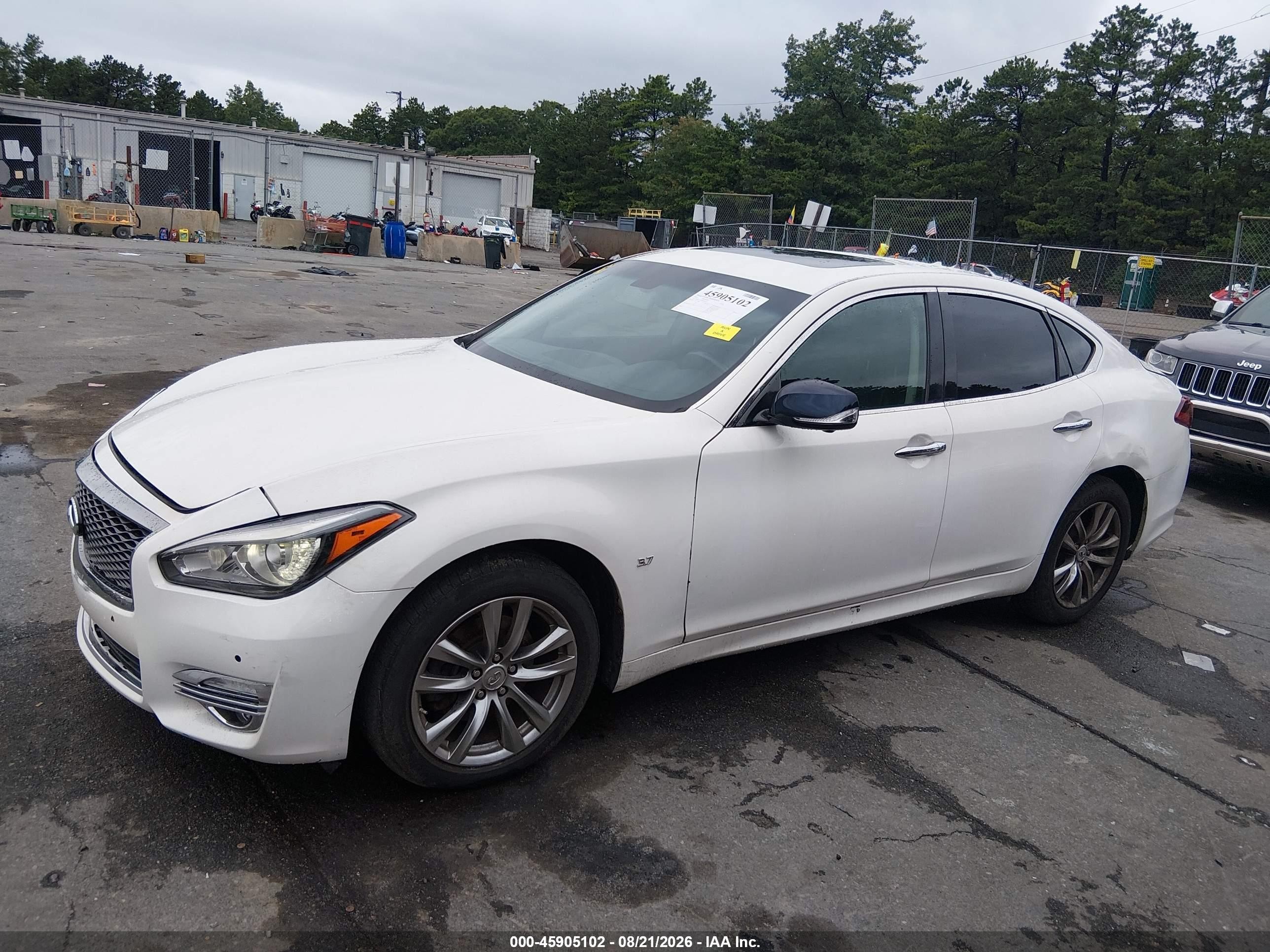 2015 Infiniti Q70 3.7 White vin: JN1BY1AP8FM540316
