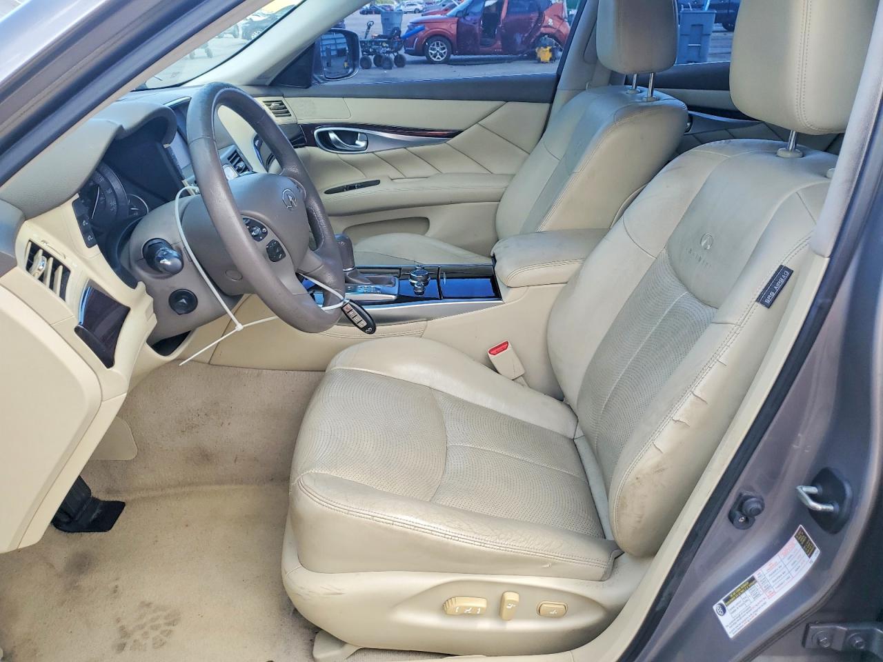 2012 Infiniti M37 Base Tan vin: JN1BY1AP9CM335194