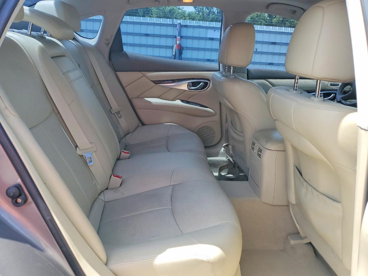 2012 Infiniti M37 Base Tan vin: JN1BY1AP9CM335194