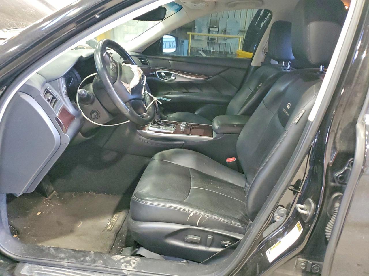 2014 Infiniti Q70 3.7 Black vin: JN1BY1AP9EM260208