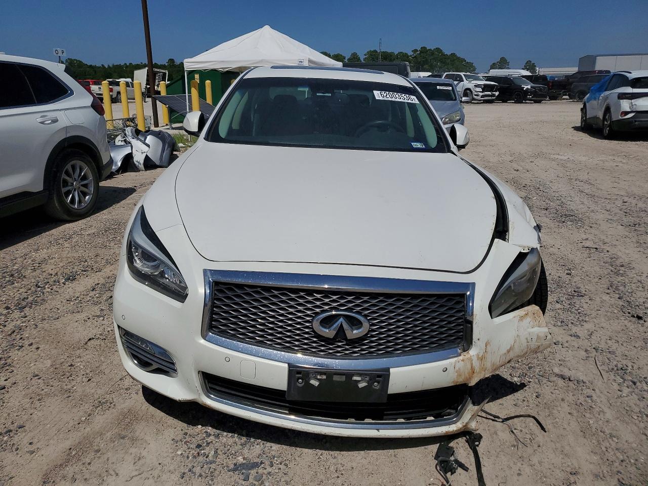 2015 Infiniti Q70 3.7 White vin: JN1BY1AP9FM542303