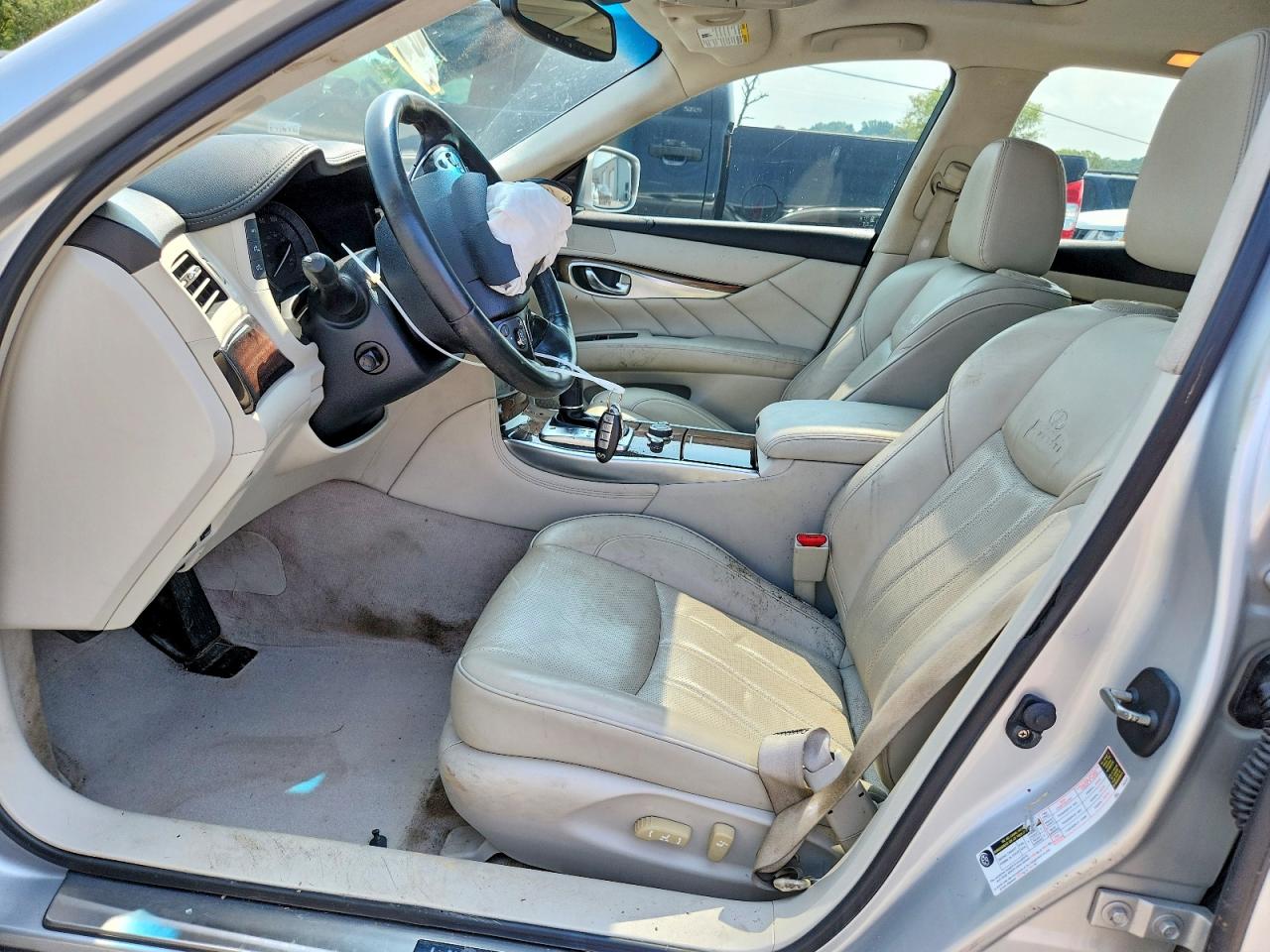 2011 Infiniti M37 Base Silver vin: JN1BY1APXBM320699
