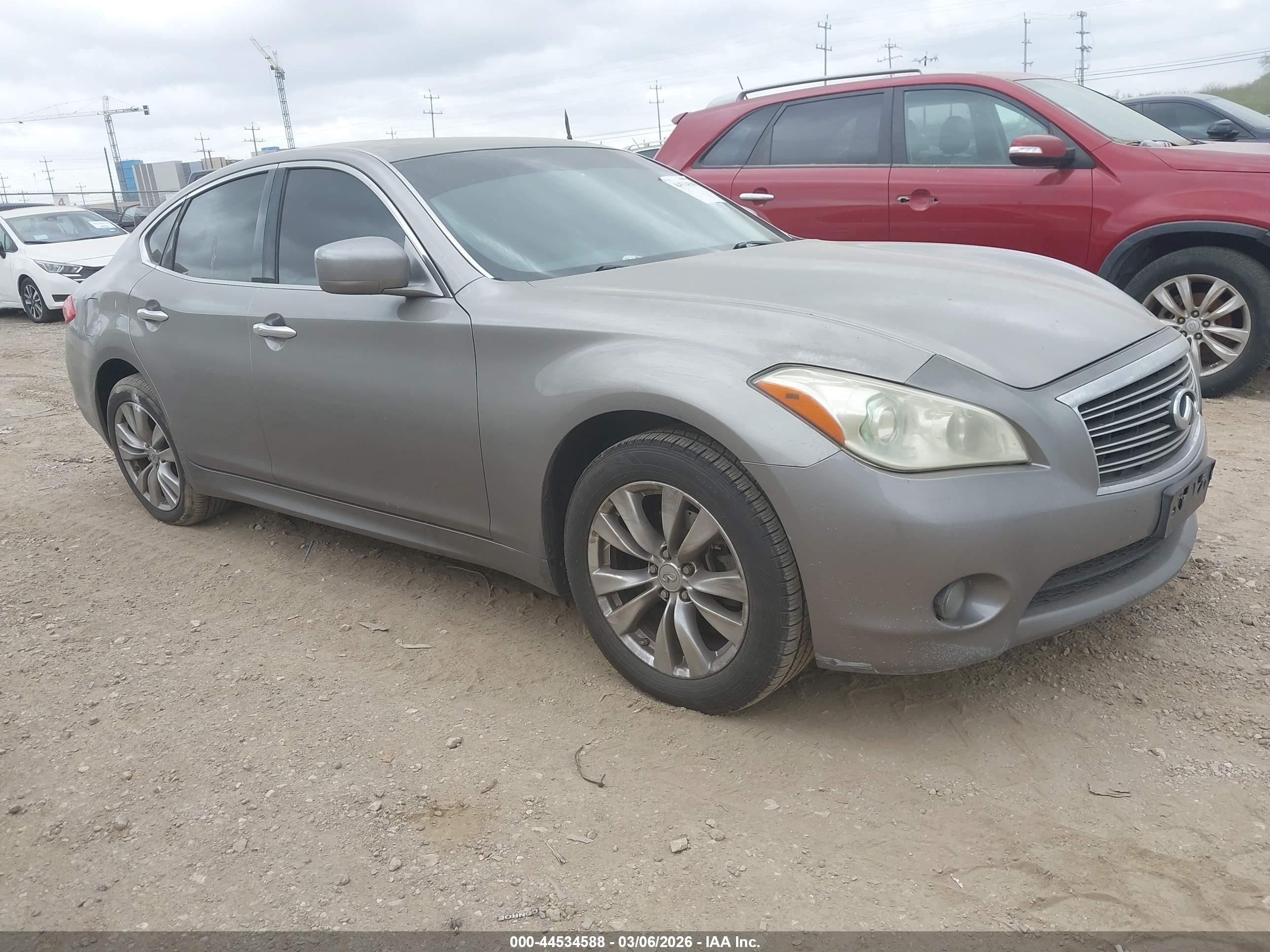 2012 Infiniti M37   Silver vin: JN1BY1APXCM330604