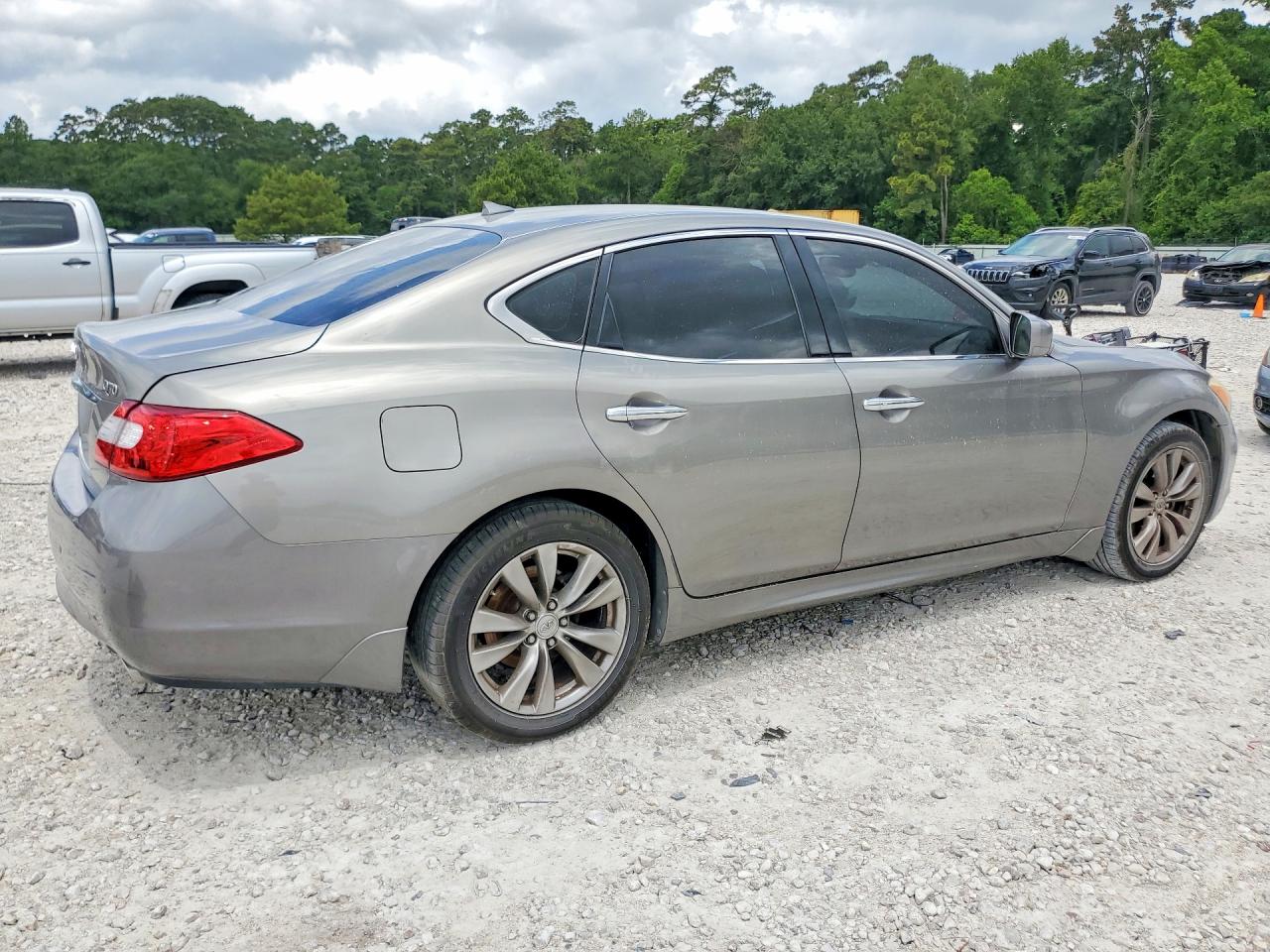 2014 Infiniti Q70 3.7 Gray vin: JN1BY1APXEM260329