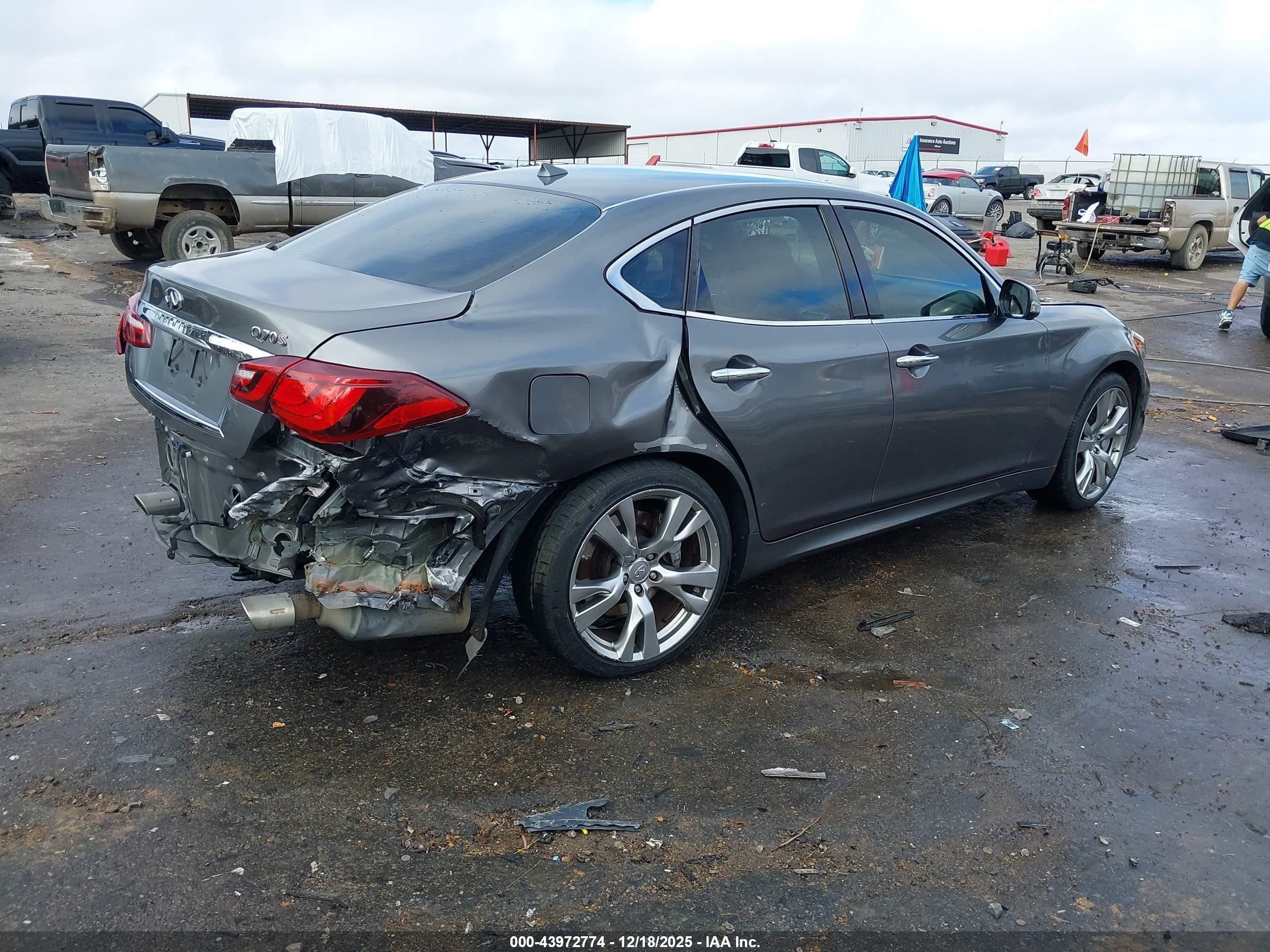 2015 Infiniti Q70 3.7 Gray vin: JN1BY1APXFM542603