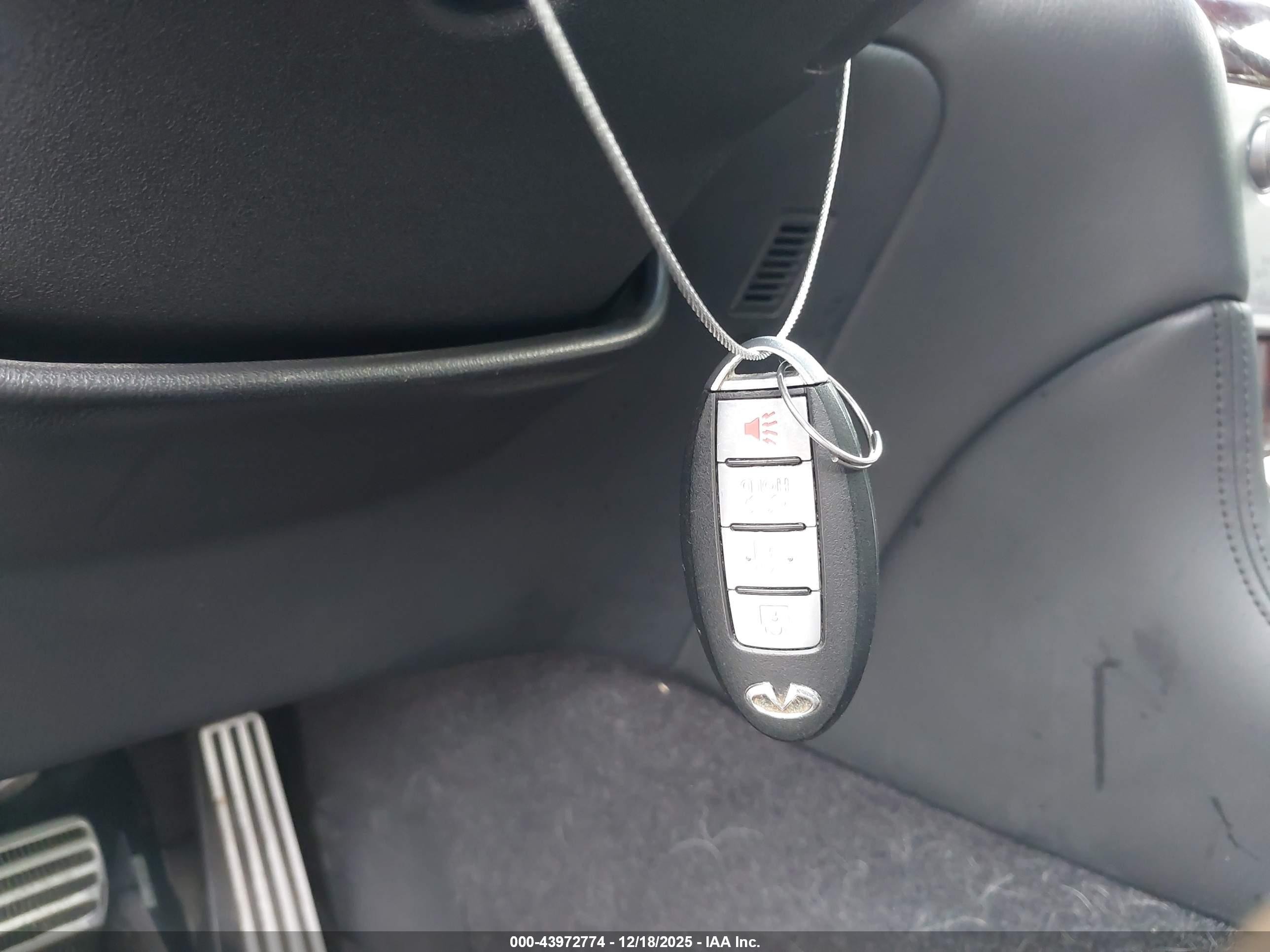 2015 Infiniti Q70 3.7 Gray vin: JN1BY1APXFM542603