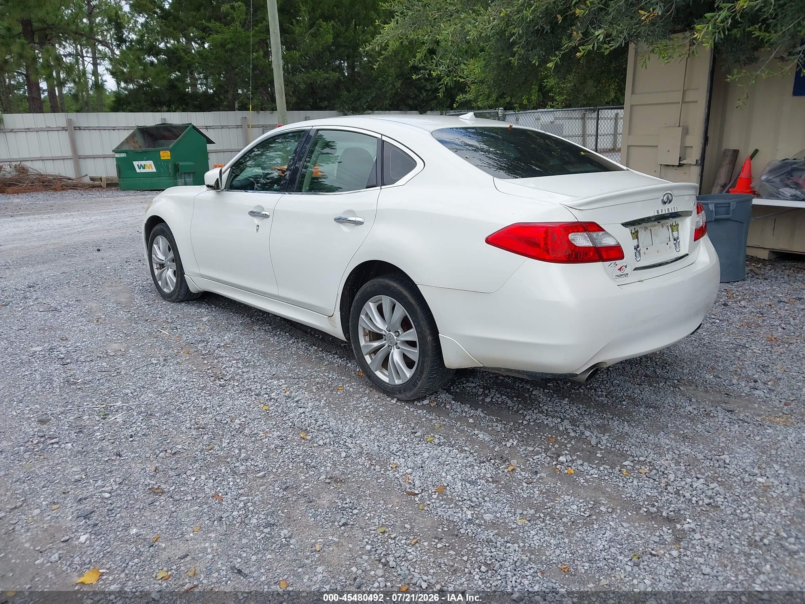 2011 Infiniti M37x   White vin: JN1BY1AR0BM371985