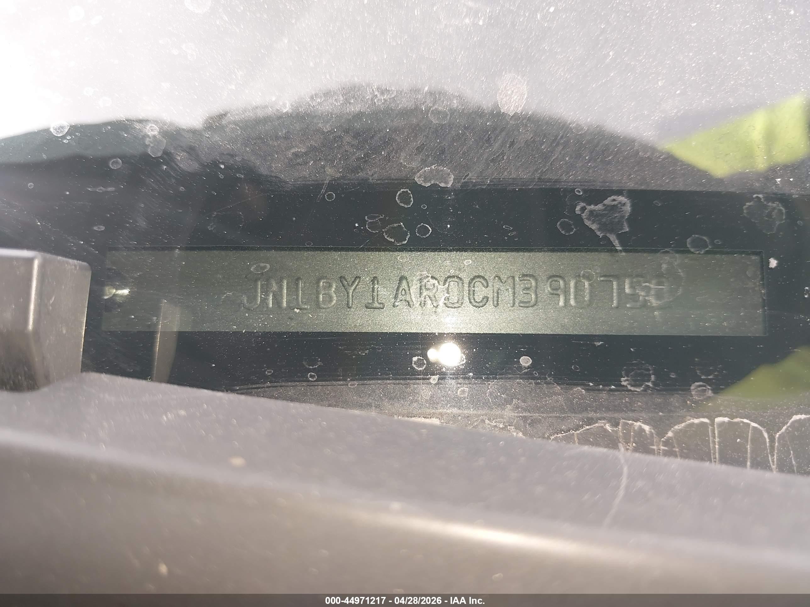 2012 Infiniti M37x   Silver vin: JN1BY1AR0CM390750