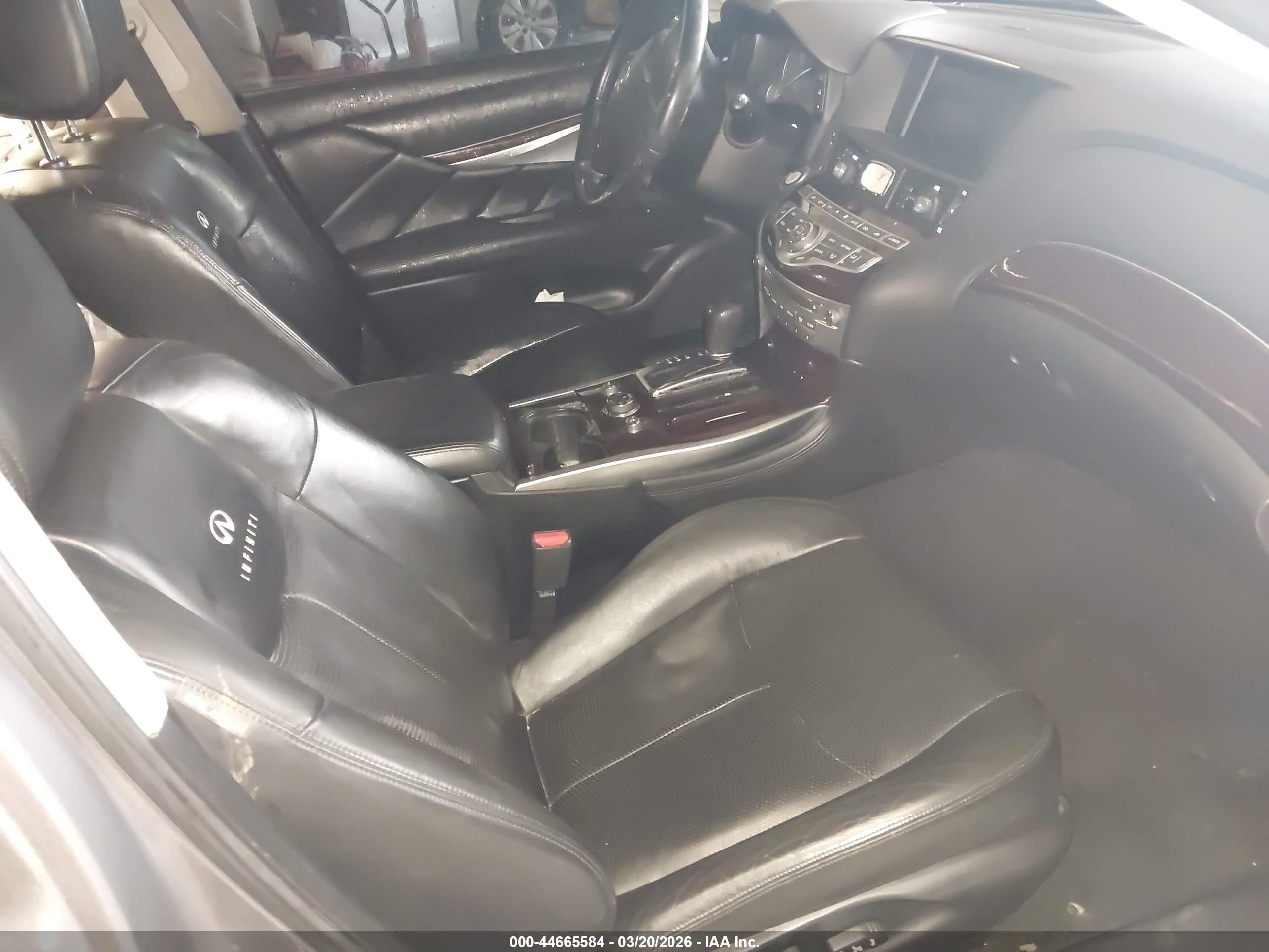 2012 Infiniti M37x   Серебряный vin: JN1BY1AR0CM392319