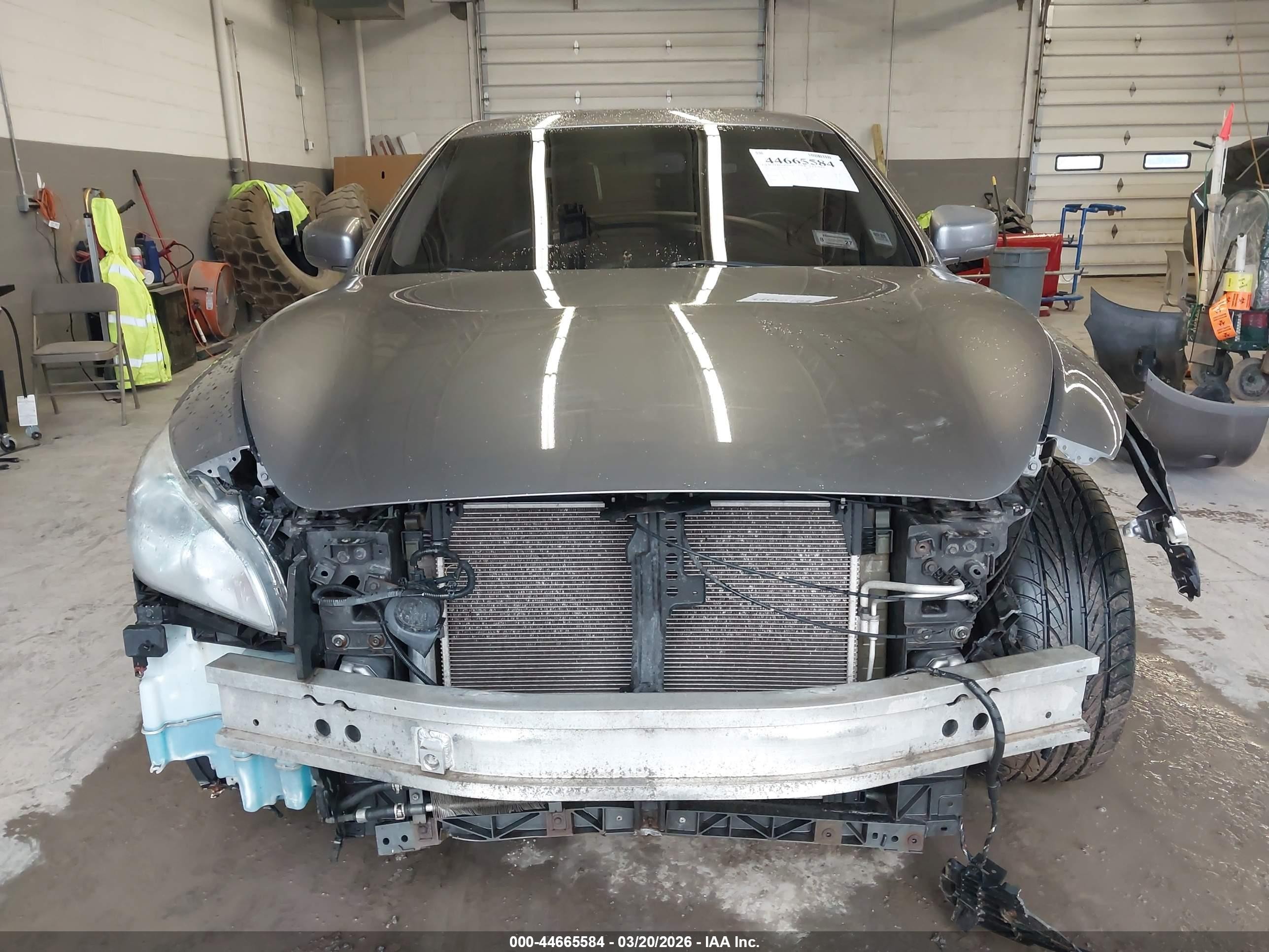 2012 Infiniti M37x   Серебряный vin: JN1BY1AR0CM392319