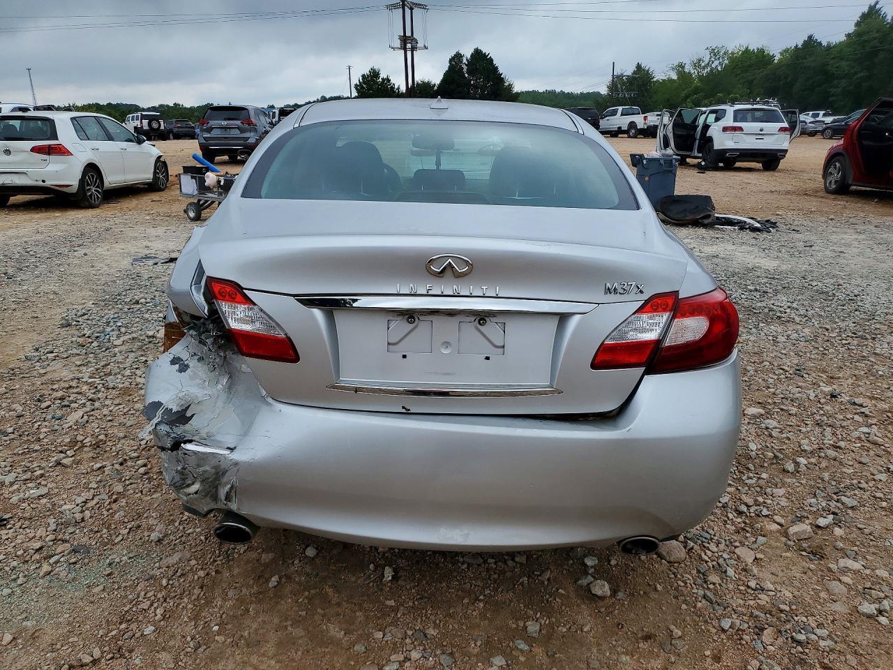 2012 Infiniti M37 X Silver vin: JN1BY1AR0CM394586