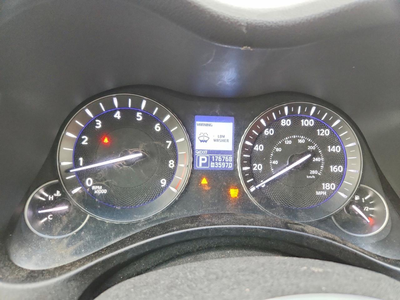 2013 Infiniti M37 X Silver vin: JN1BY1AR0DM600183