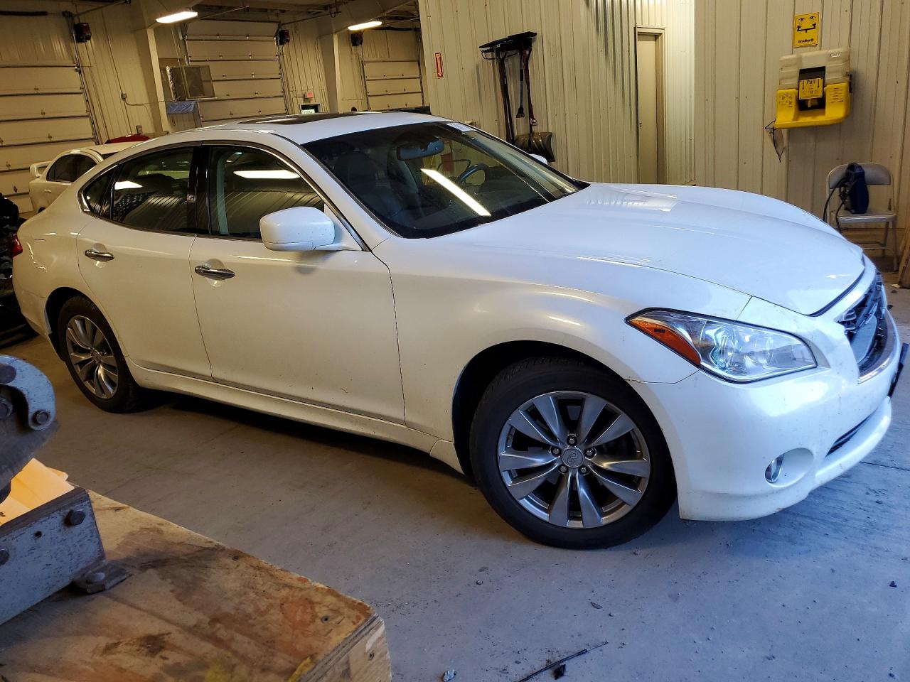 2013 Infiniti M37 X White vin: JN1BY1AR0DM600832