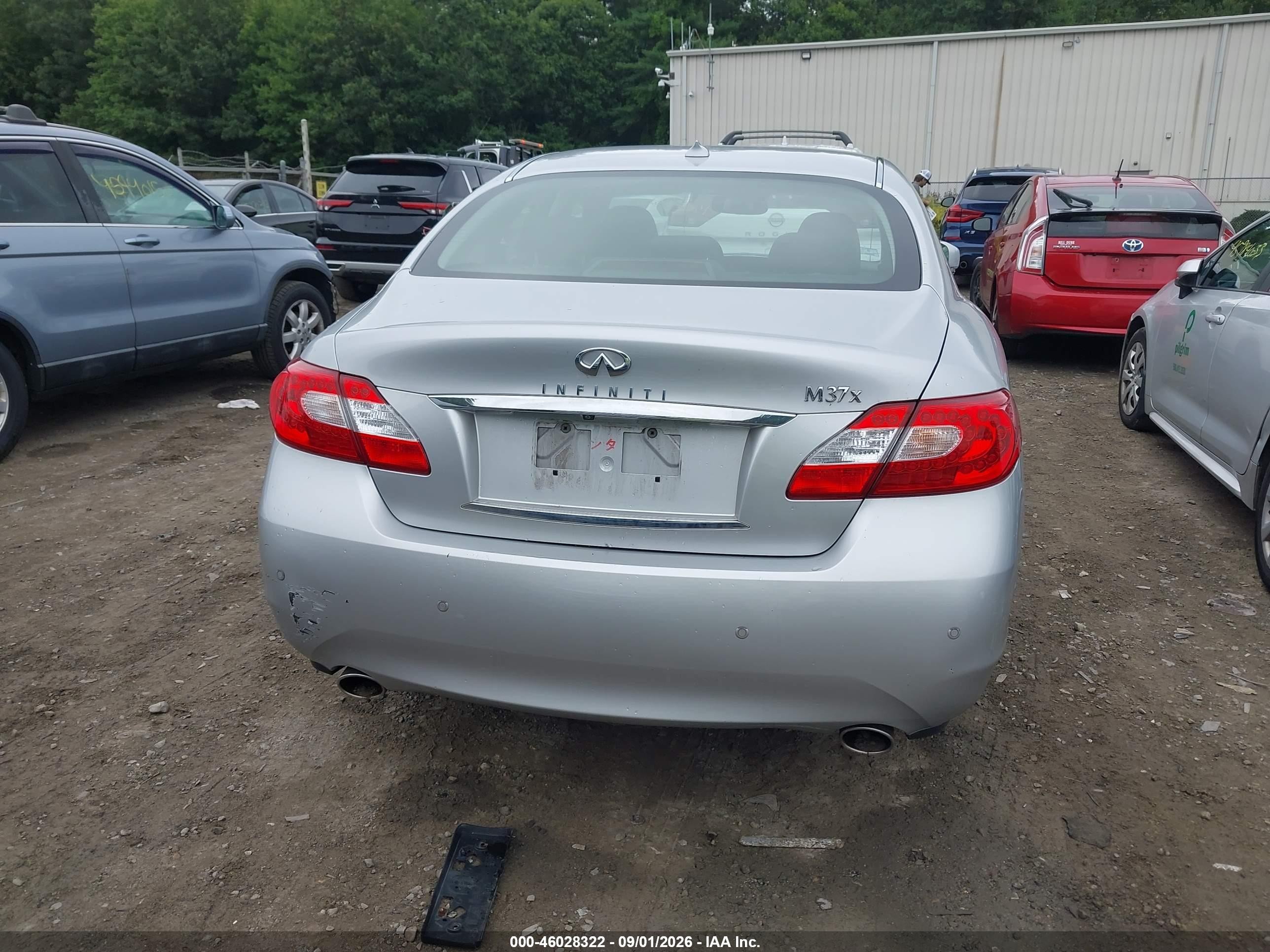2013 Infiniti M37x Серебряный vin: JN1BY1AR0DM601110