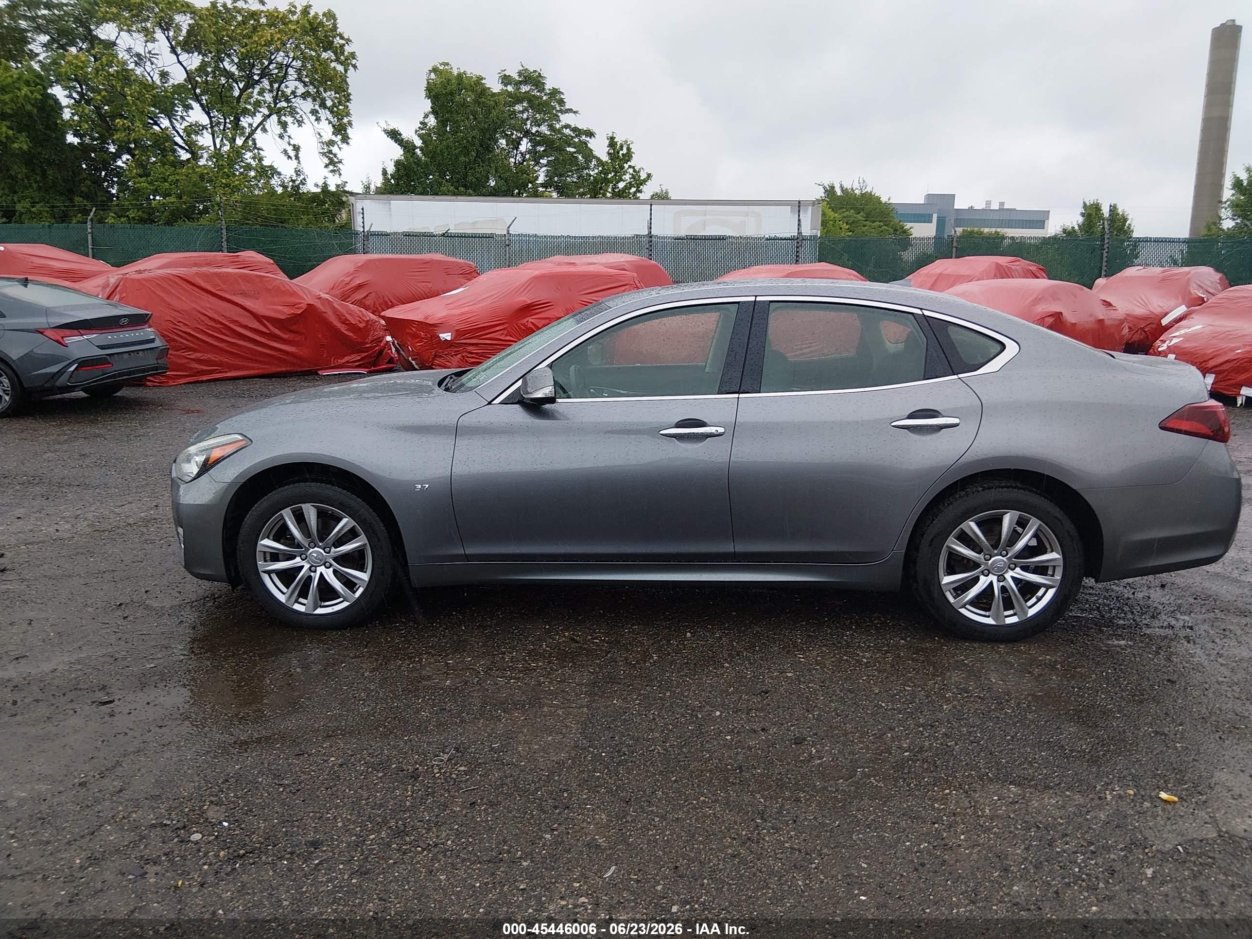 2015 Infiniti Q70 3.7x Gray vin: JN1BY1AR0FM562232