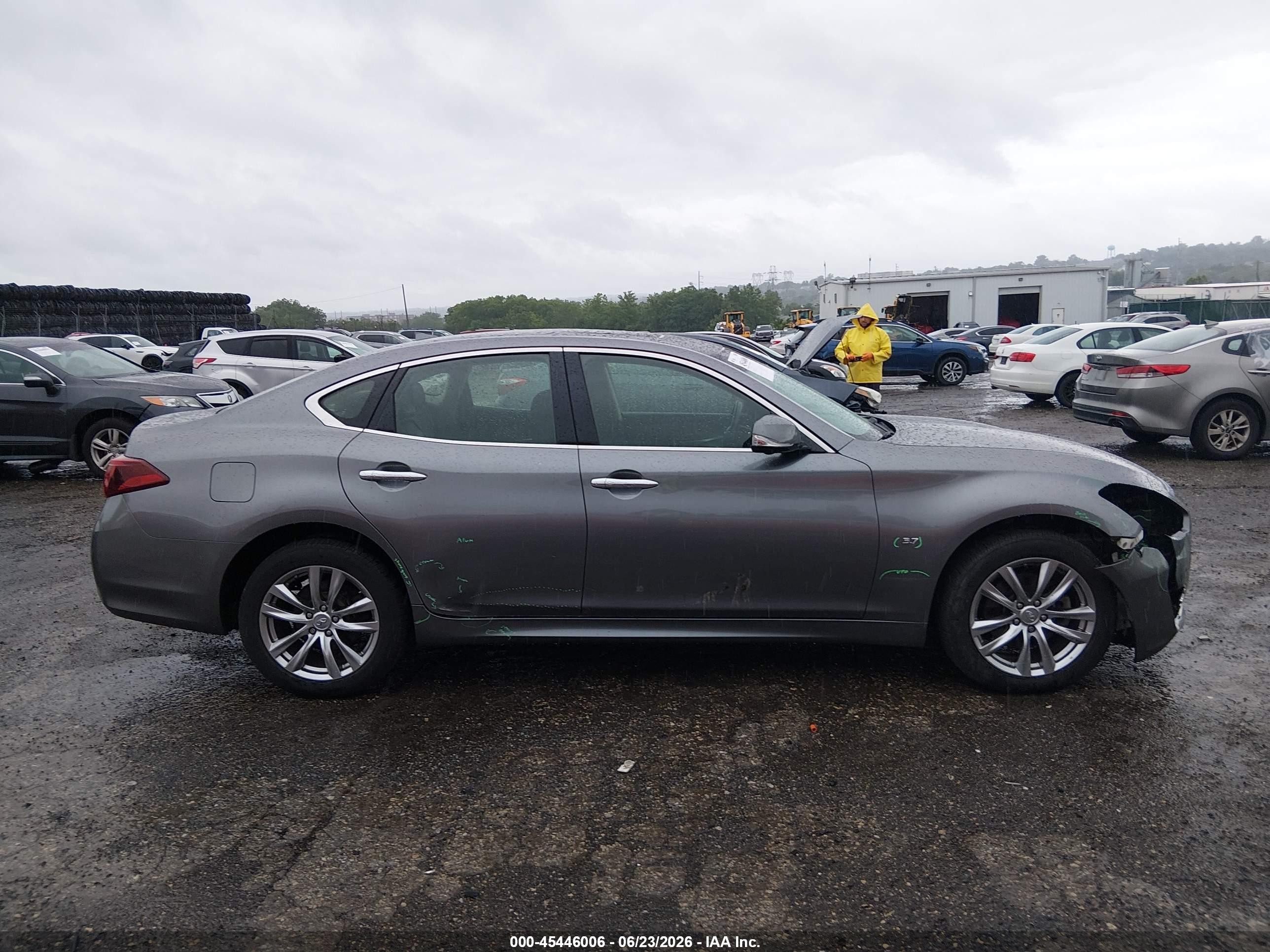 2015 Infiniti Q70 3.7x Gray vin: JN1BY1AR0FM562232