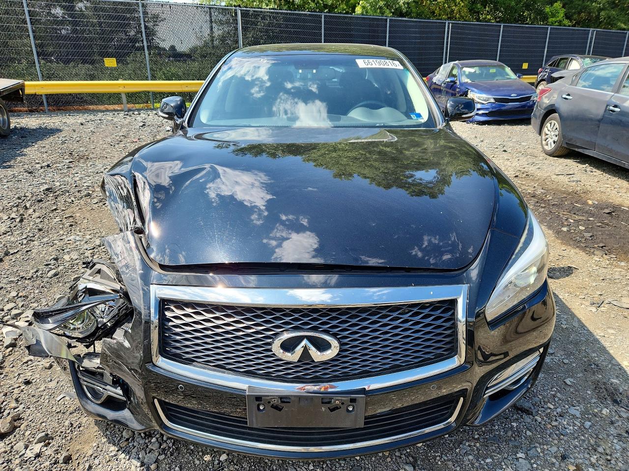 2018 Infiniti Q70 3.7 Luxe Black vin: JN1BY1AR0JM220451