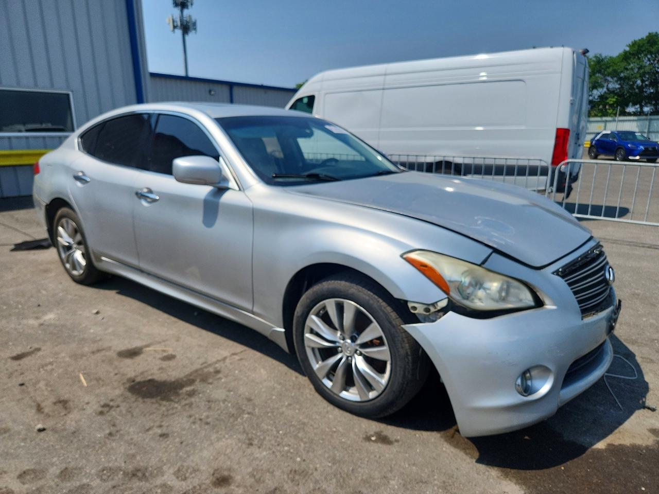 2012 Infiniti M37 X Silver vin: JN1BY1AR1CM393303