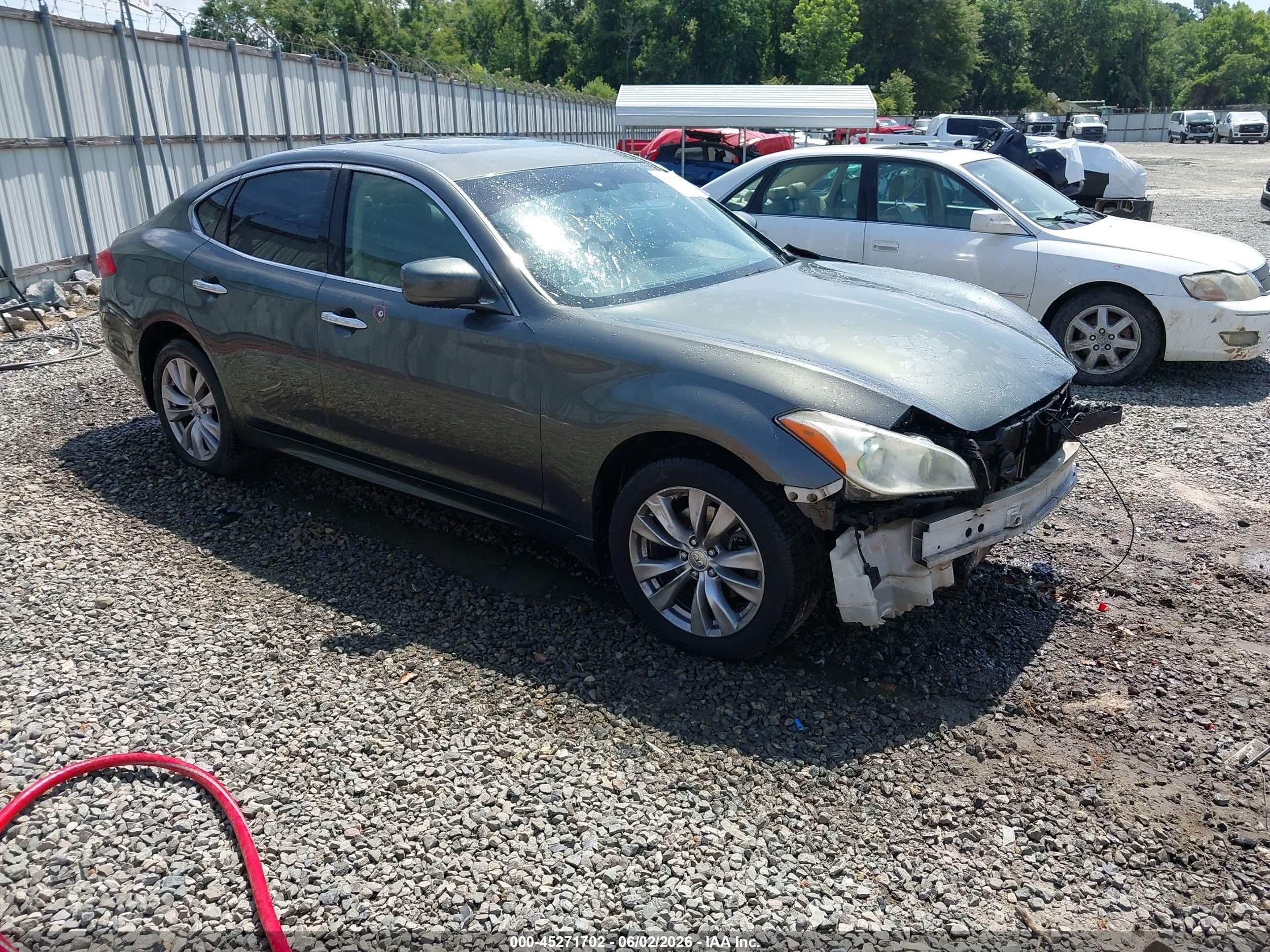 2011 Infiniti M37x   Gray vin: JN1BY1AR2BM375228