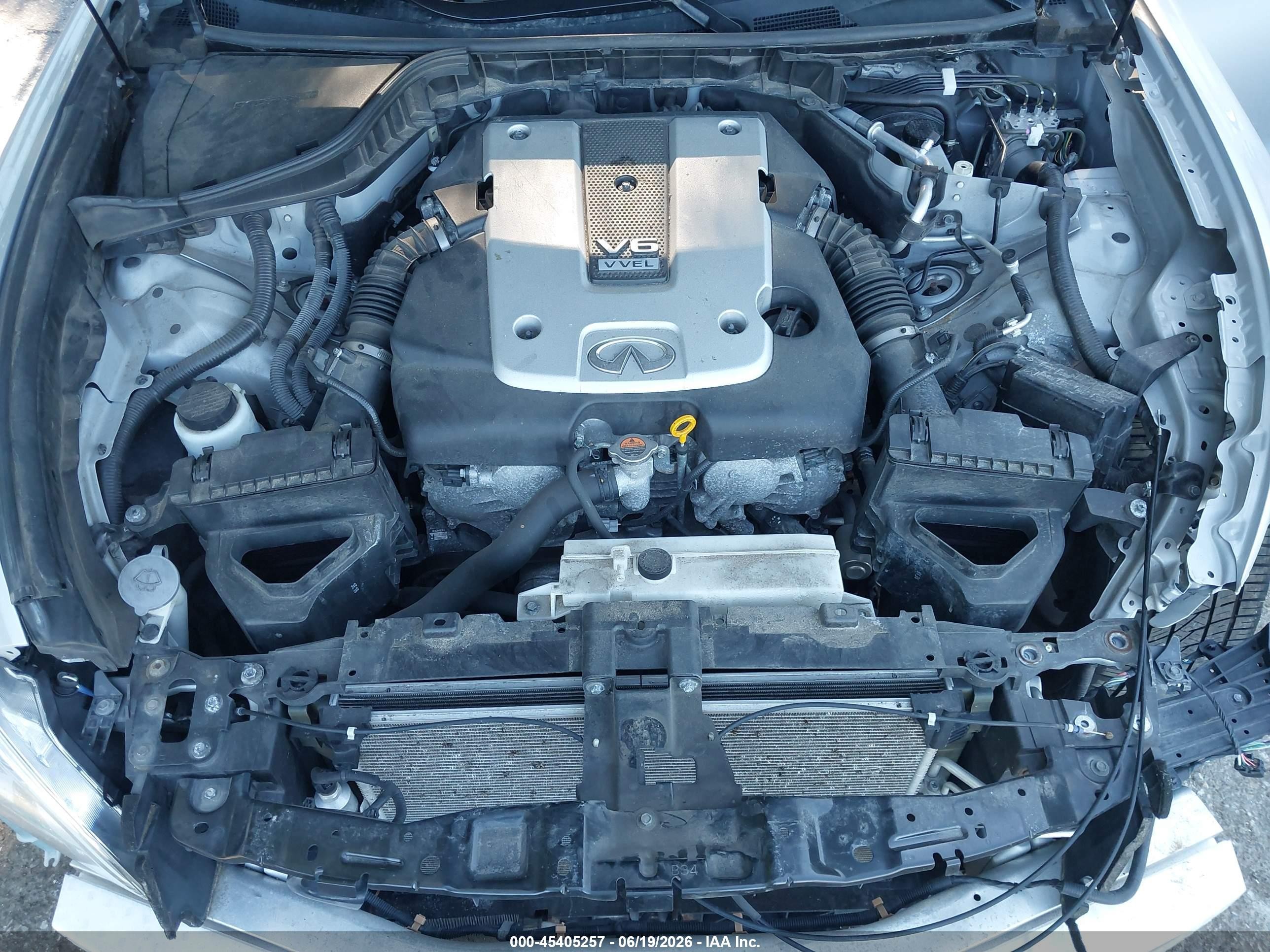 2013 Infiniti M37x   Серебряный vin: JN1BY1AR2DM603750
