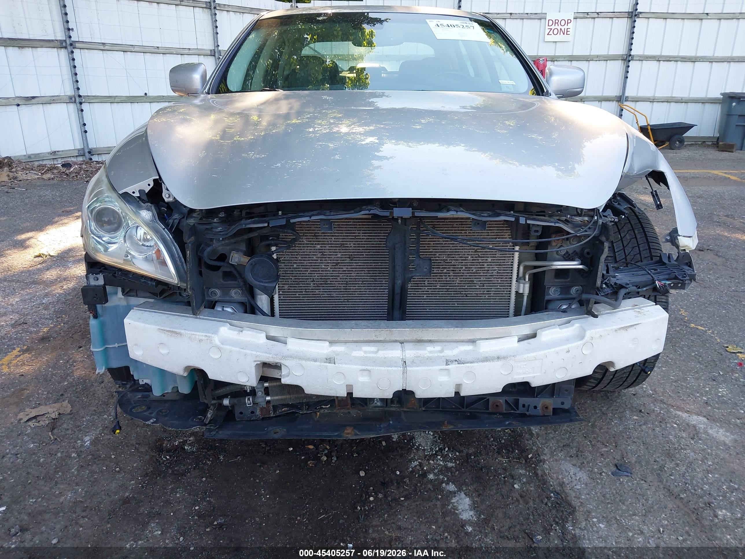 2013 Infiniti M37x   Серебряный vin: JN1BY1AR2DM603750