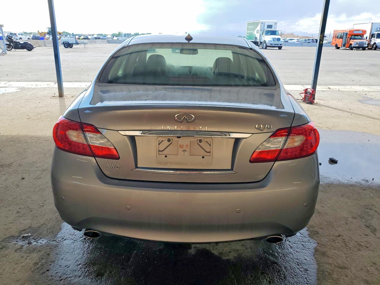 2014 Infiniti Q70 3.7 Gray vin: JN1BY1AR2EM320122